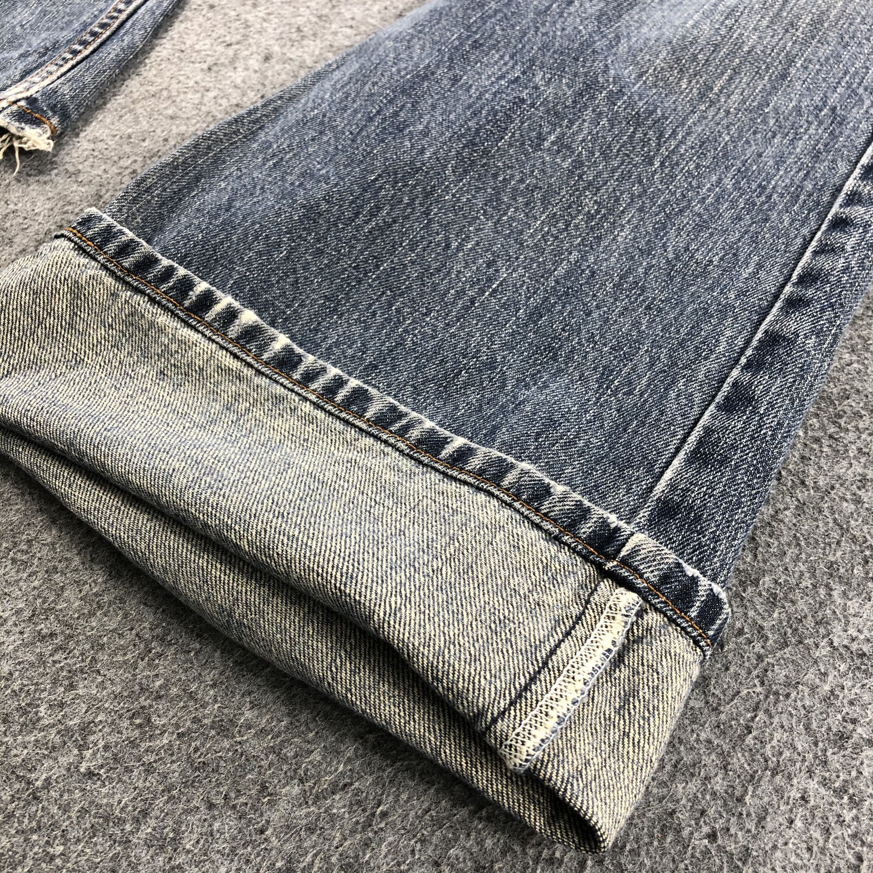 Levi's Flared Denim Vintage Levis 557 Distressed Jeans-J1013 Size US 39 - 7 Thumbnail
