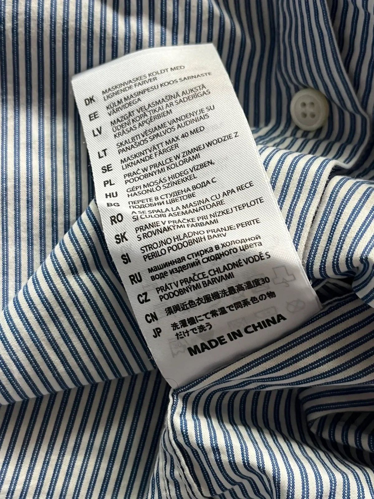 Carhartt Carhartt Rugged Outdoor Wear Sz L 2003 Stripped Shirt Rare Size US L / EU 52-54 / 3 - 15 Thumbnail