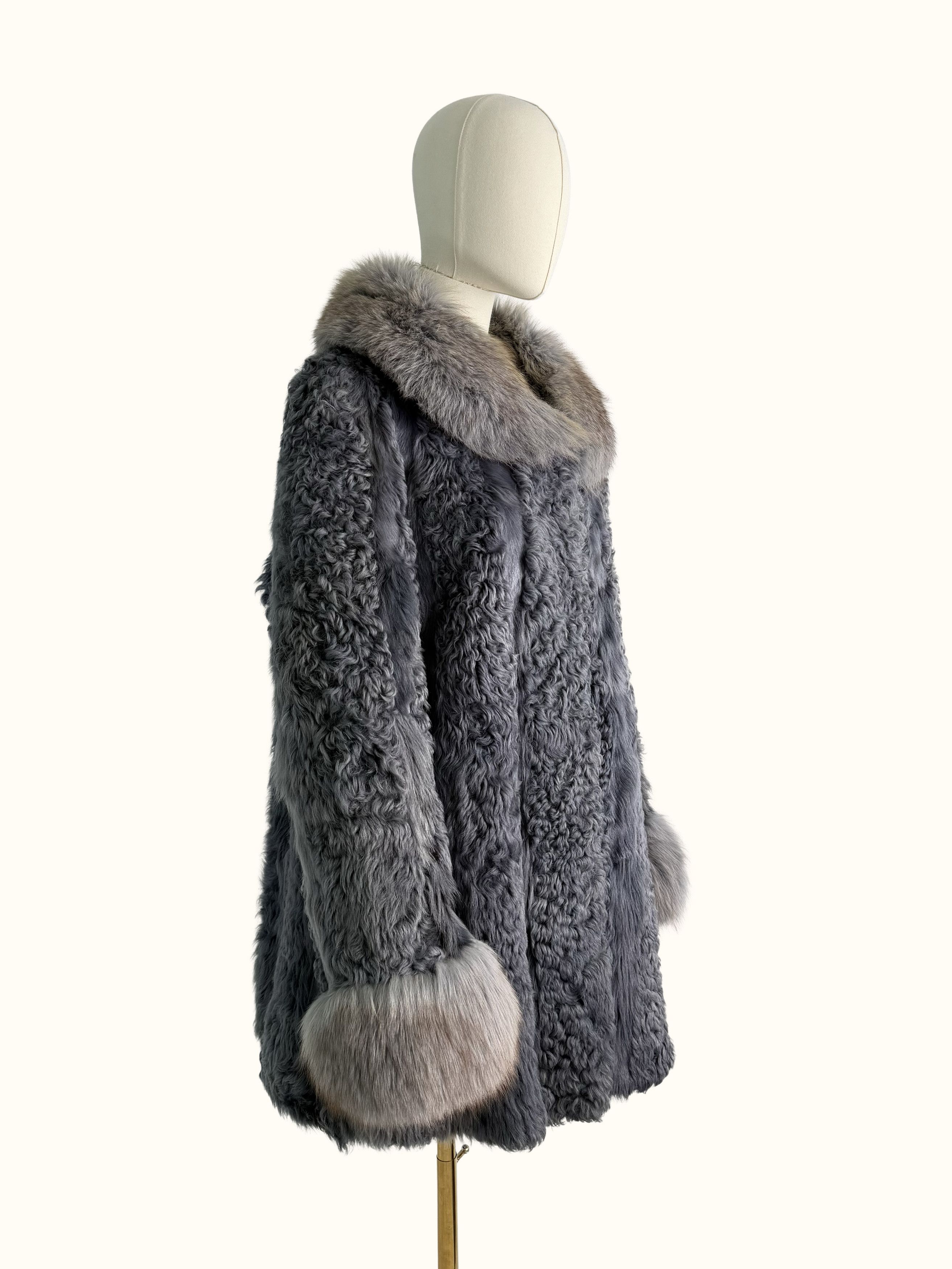 Vintage Vintage Blue Gray Real Fur Luxury Winter Statement Coat Size M / US 6-8 / IT 42-44 - 2 Thumbnail