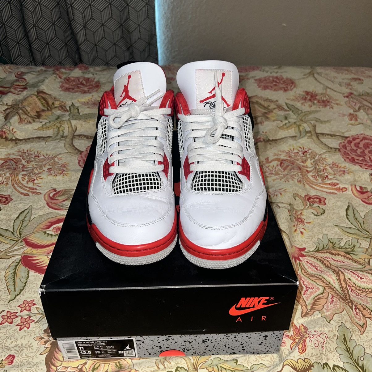 Jordan Brand Jordan 4 “fire red” Size US 11 / EU 44 - 1 Thumbnail