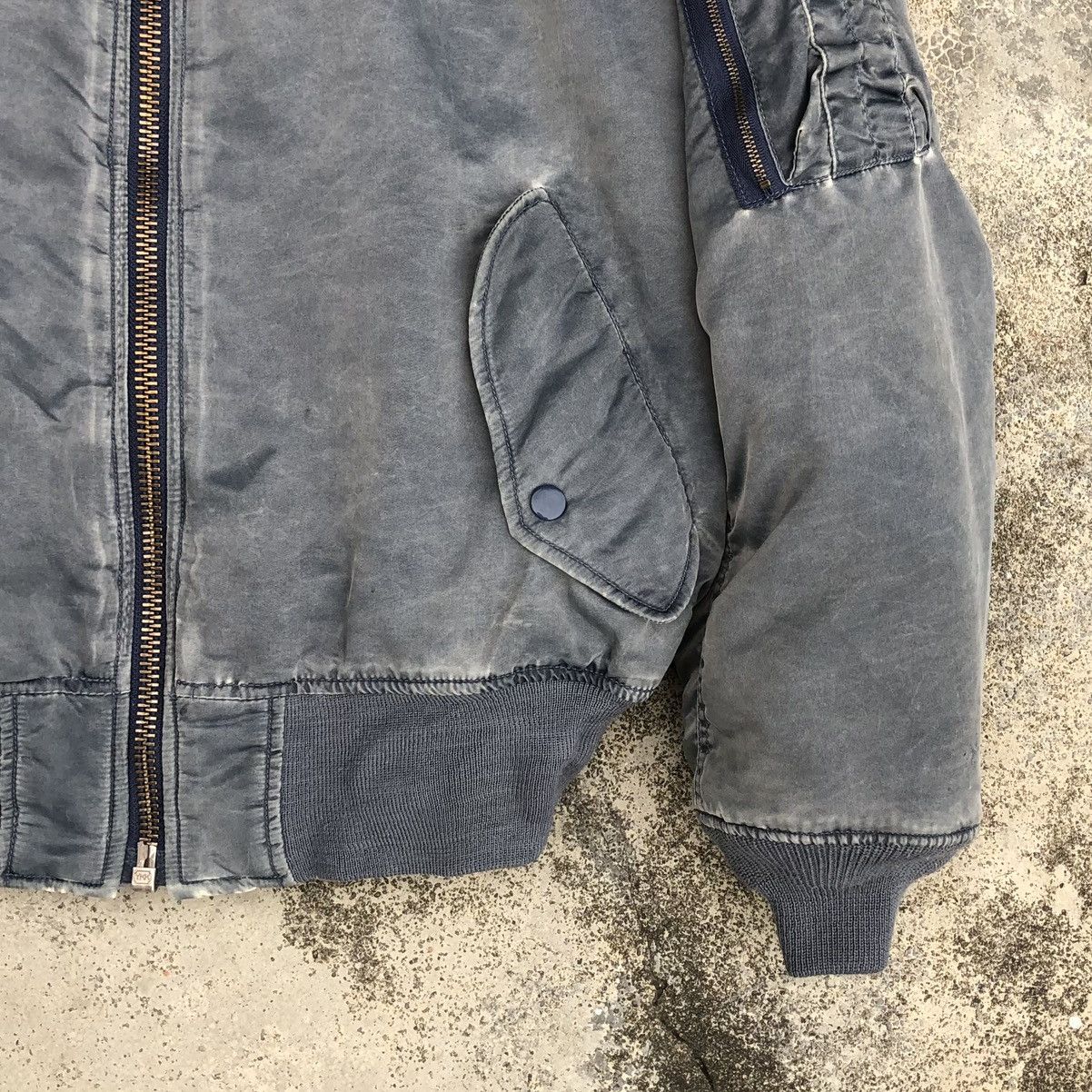 Vintage Vintage Air Force Sun Faded Intermedjate Ma-1 Bomber Jacket Size US M / EU 48-50 / 2 - 4 Thumbnail
