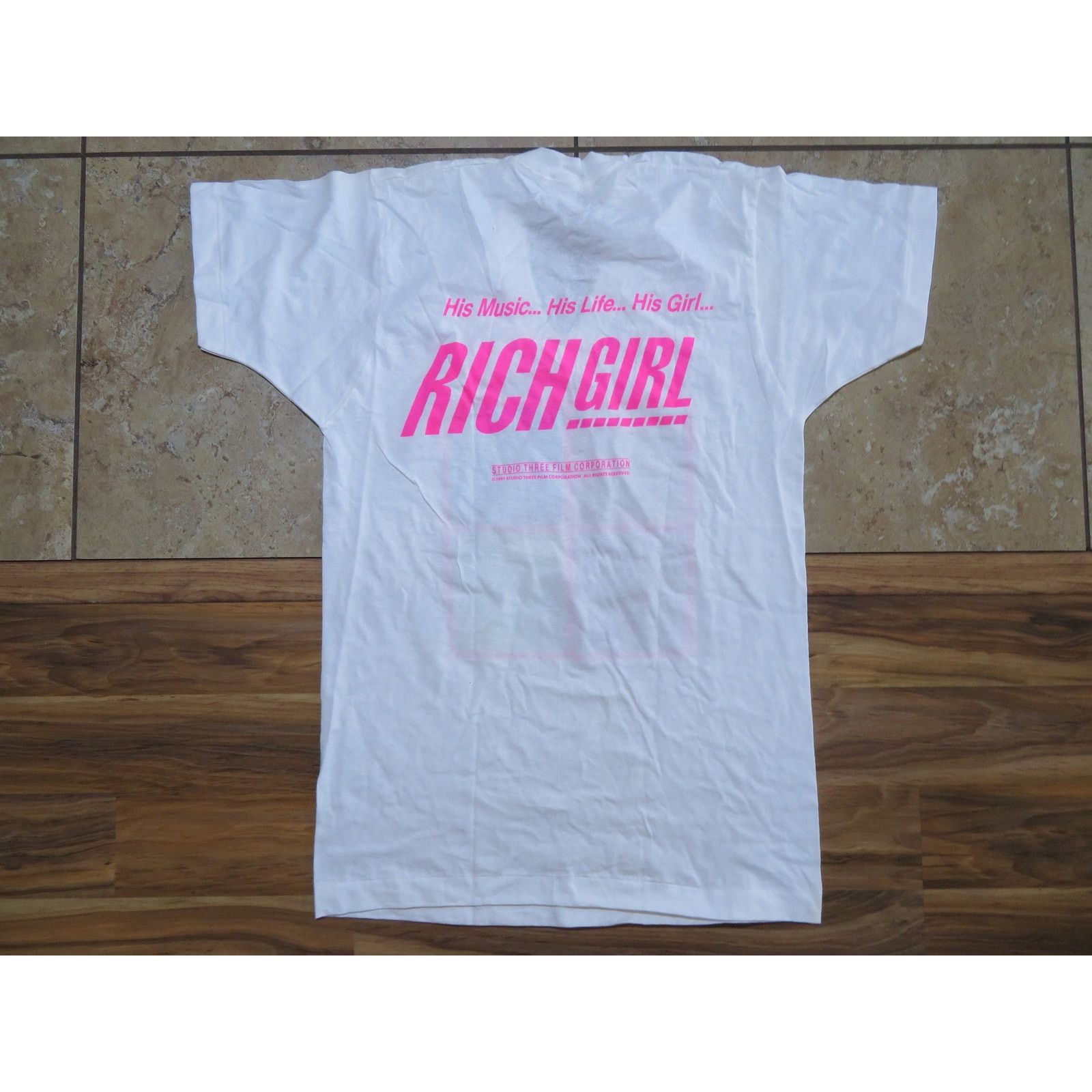 Other Rich Girl Studio Three Movie T-Shirt White Sz L 1990s Size US L / EU 52-54 / 3 - 2 Thumbnail