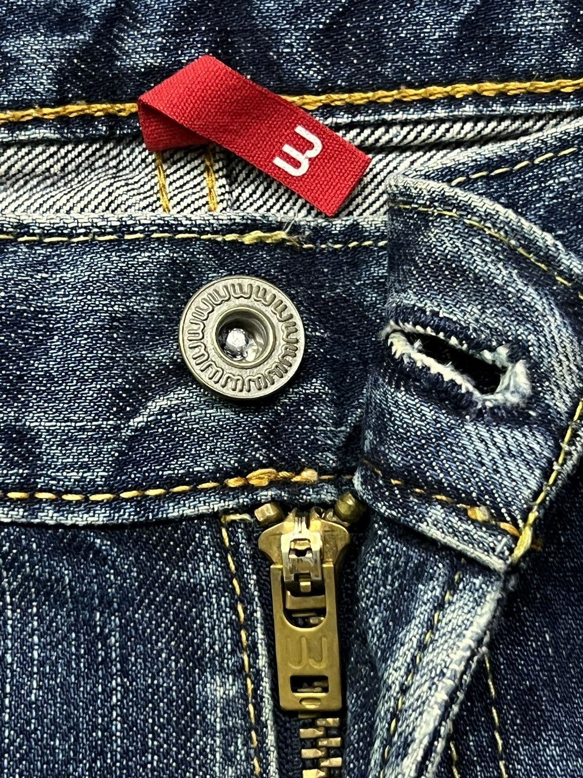 Uniqlo Vintage Uniqlo UJ S002 Japan - Faded Wash, Distressed Denim Size US 34 / EU 50 - 8 Thumbnail