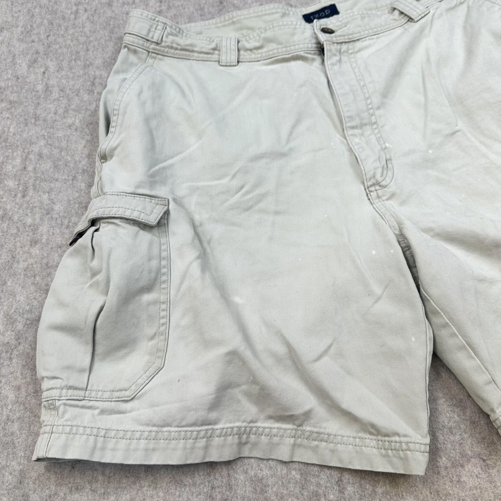 Izod IZOD Shorts Mens 36 Light Gray Cargo 100% Cotton Zip Fly Pockets Casual Summer Size US 36 / EU 52 - 3 Thumbnail