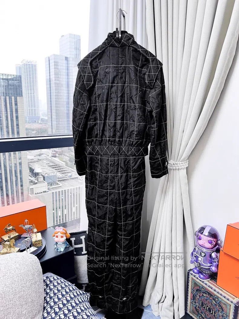 Chanel Chanel 23C show full-print logo dark pattern double C plai Size 24" / US 00 / IT 34 - 3 Thumbnail