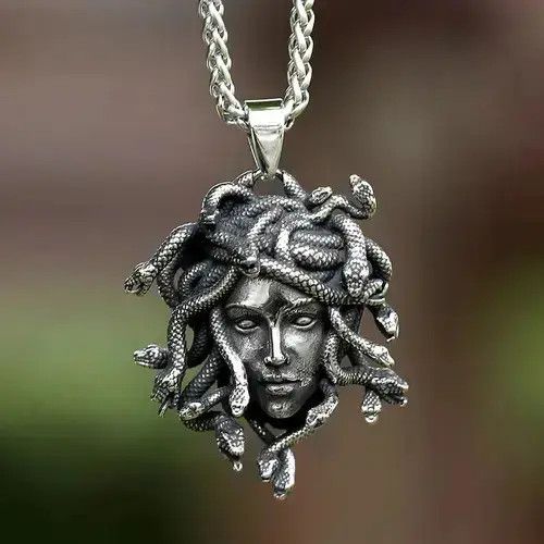 Japanese Brand Stainless Steel Medusa Pendant Necklace Size ONE SIZE - 4 Thumbnail