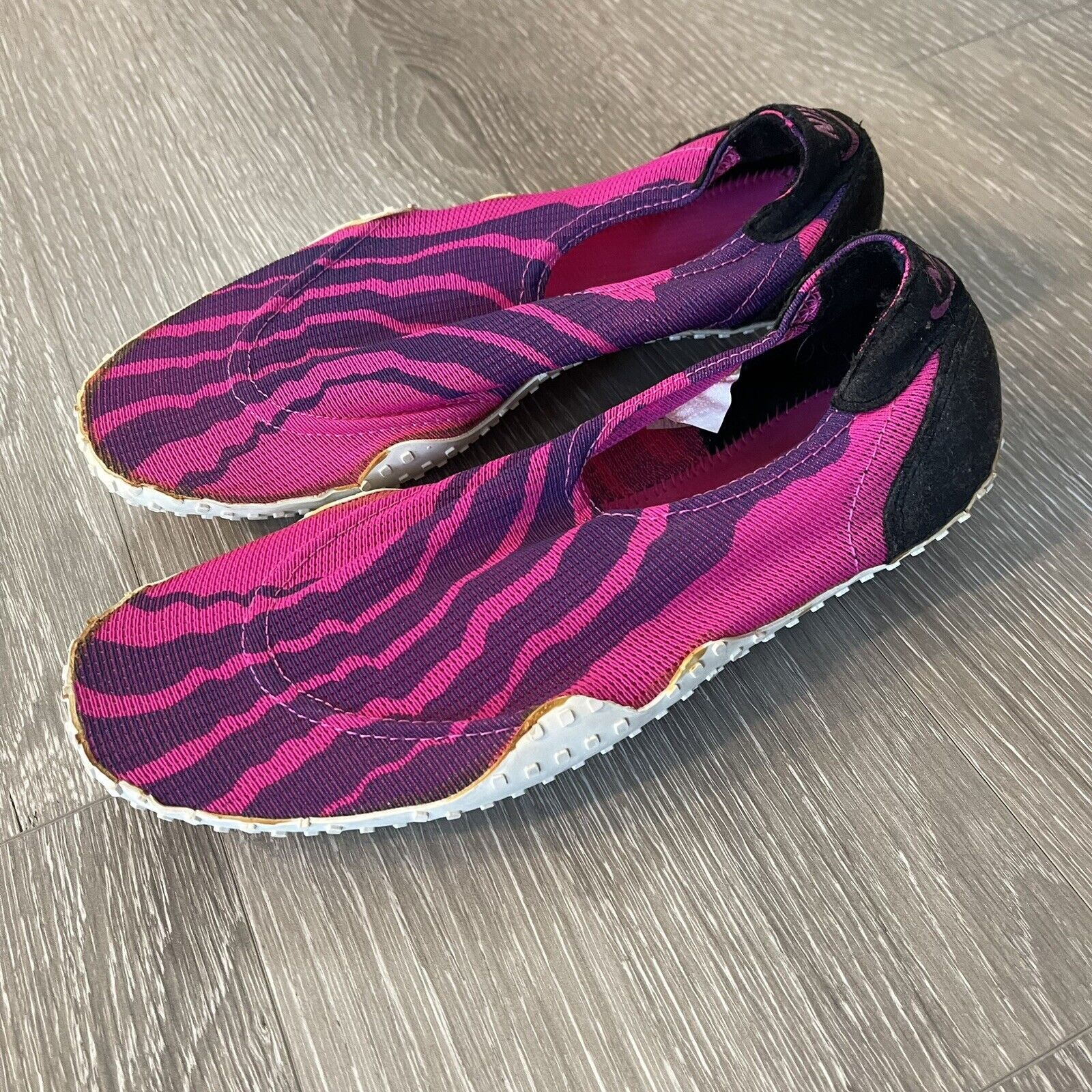 Nike Vtg 90s Nike Aqua Gear Neon Water Shoes Size S 6/7 Display Size US 7 / EU 40 - 9 Thumbnail