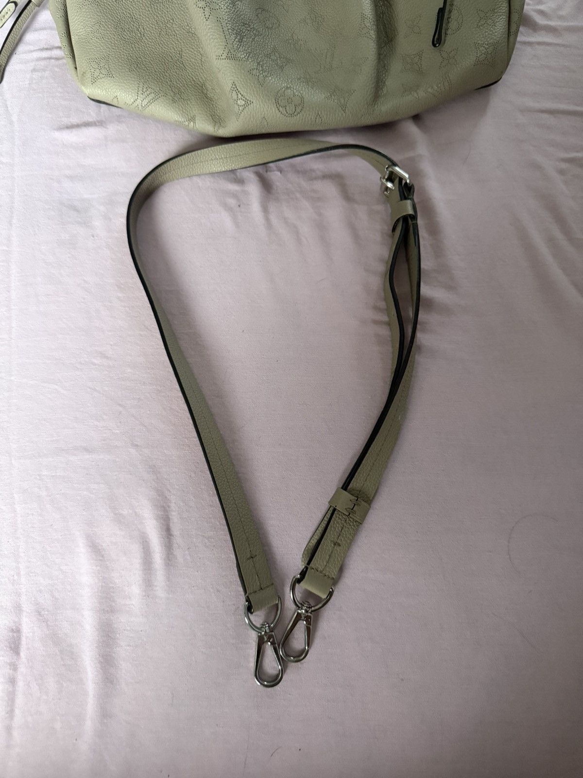 Louis Vuitton Louis Vuitton Bella Tote Bag Size ONE SIZE - 3 Thumbnail