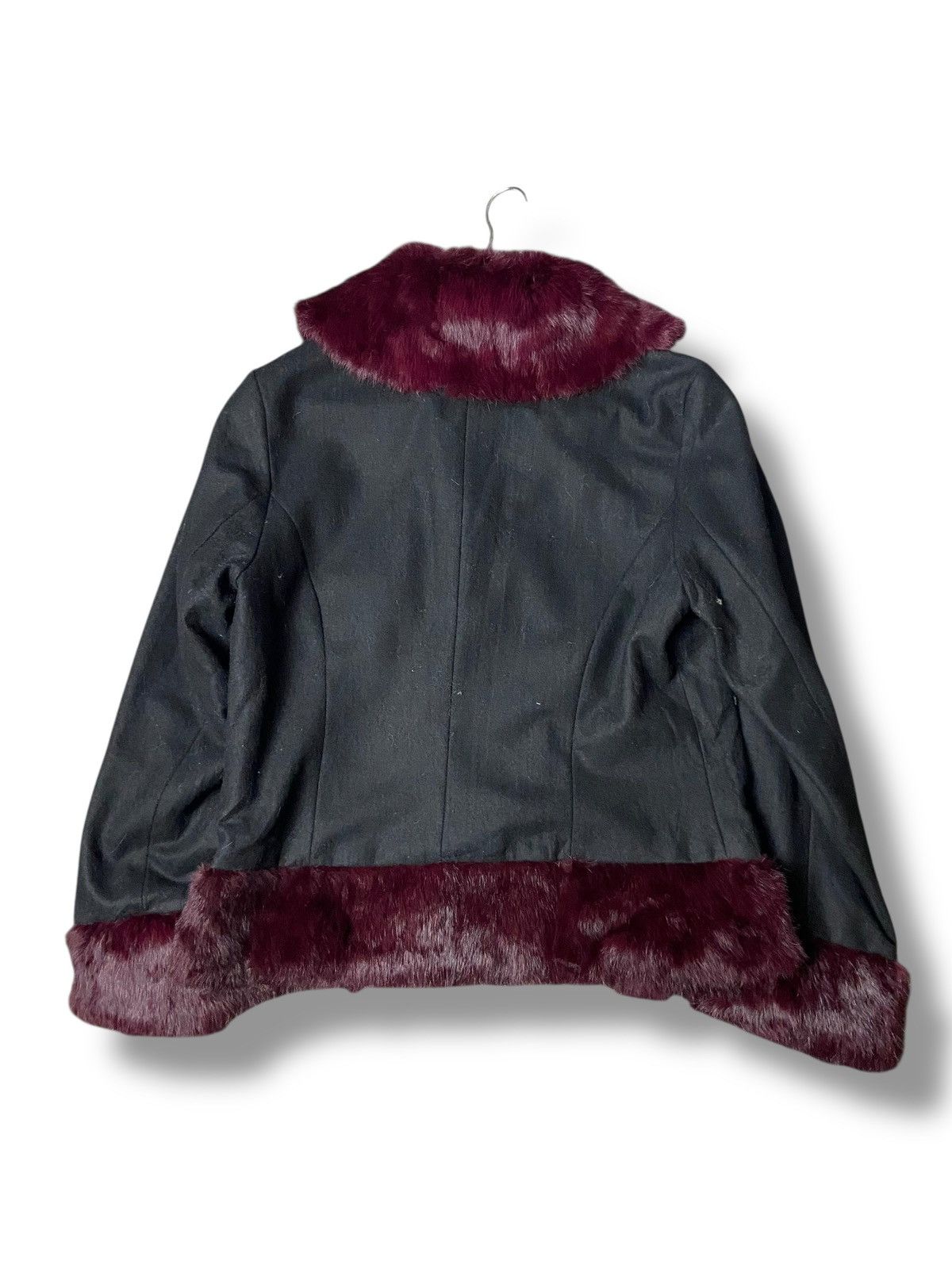 Japanese Brand Max Mara Crop Jacket with Fur Collar (149) Size US XXS / EU 40 - 4 Thumbnail