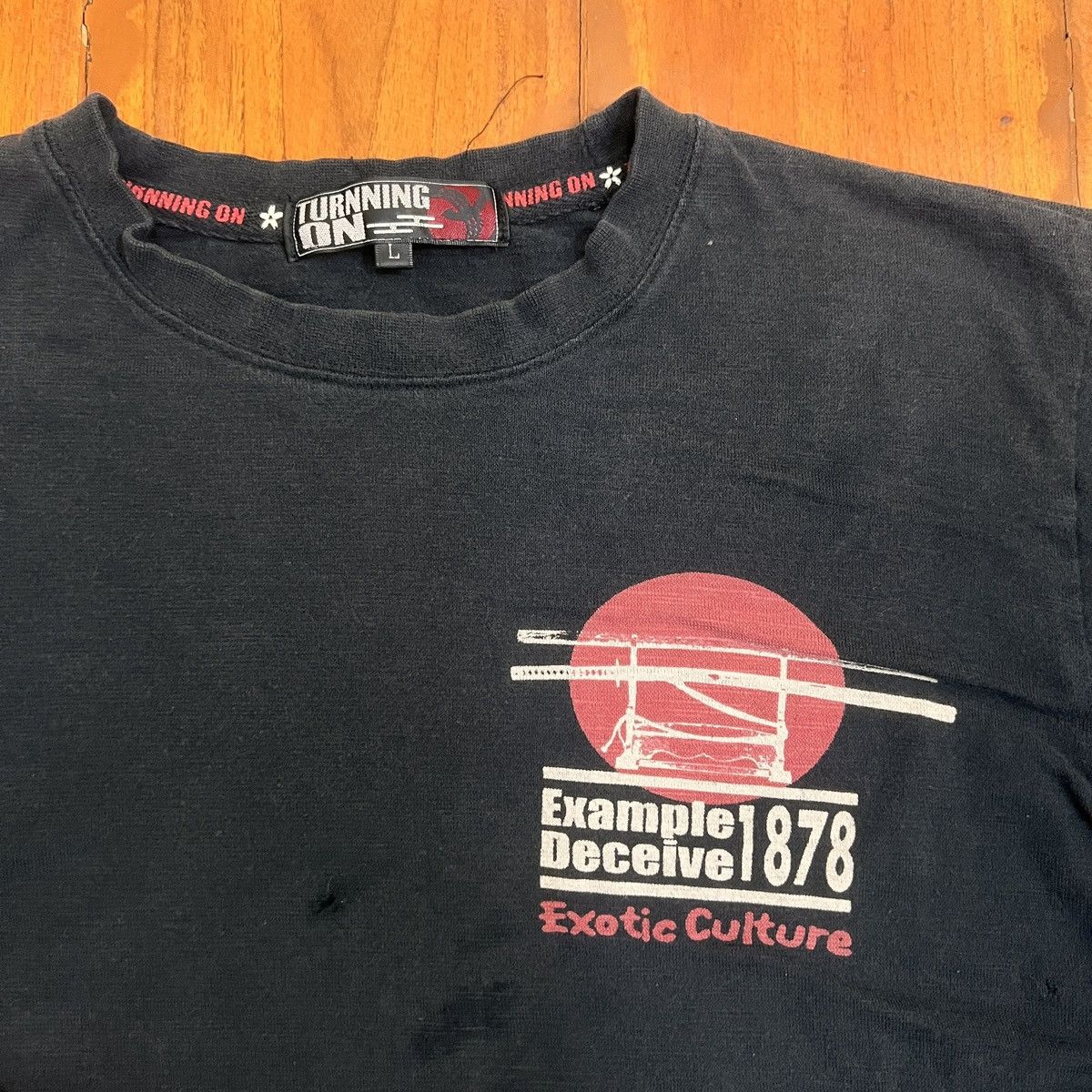 Fuck Art, Make Tees Art Sunrise Japanese Classic Abstract brand tee Size US L / EU 52-54 / 3 - 6 Thumbnail