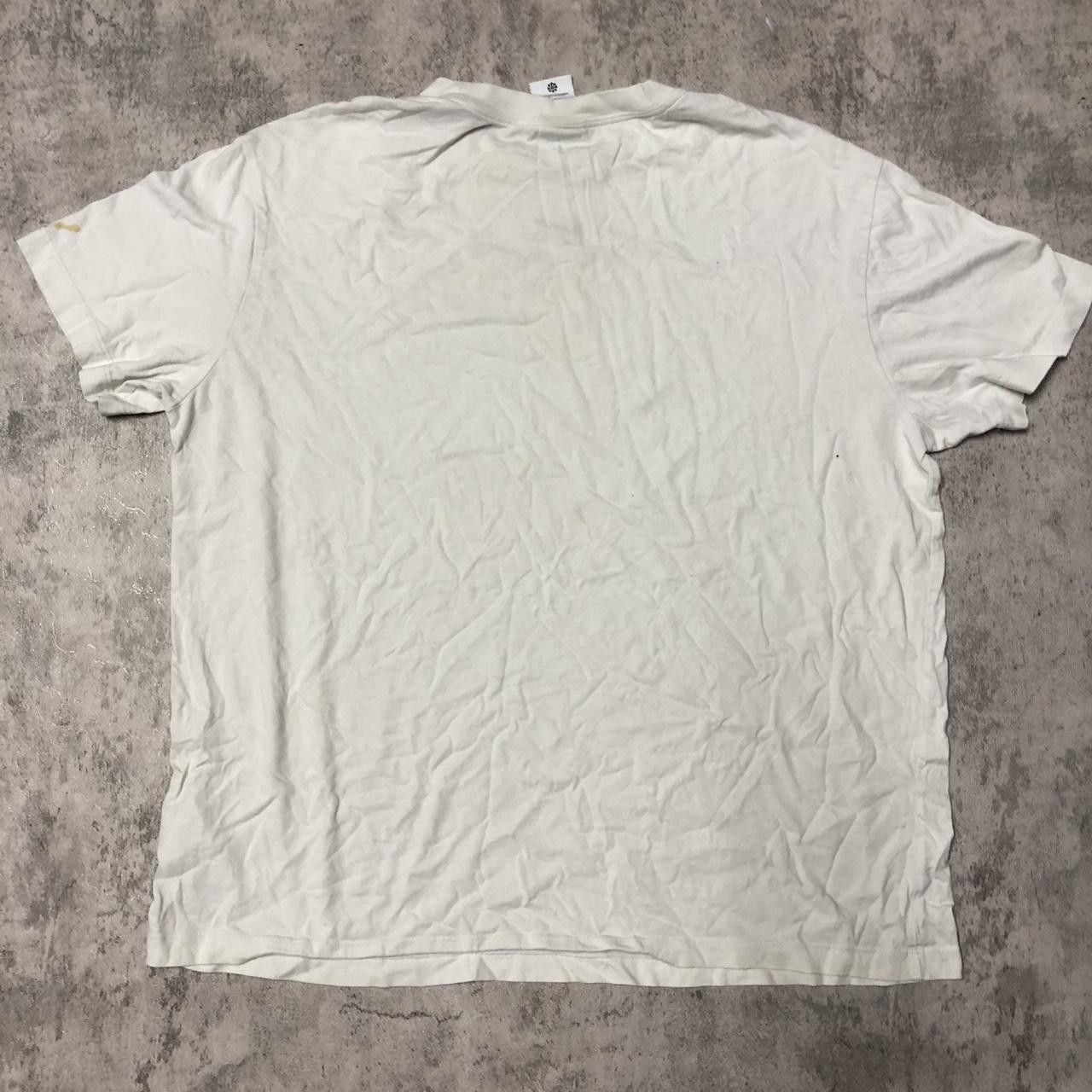 Nike White Nike Swoosh T-shirt with small stains nike Size US L / EU 52-54 / 3 - 5 Thumbnail