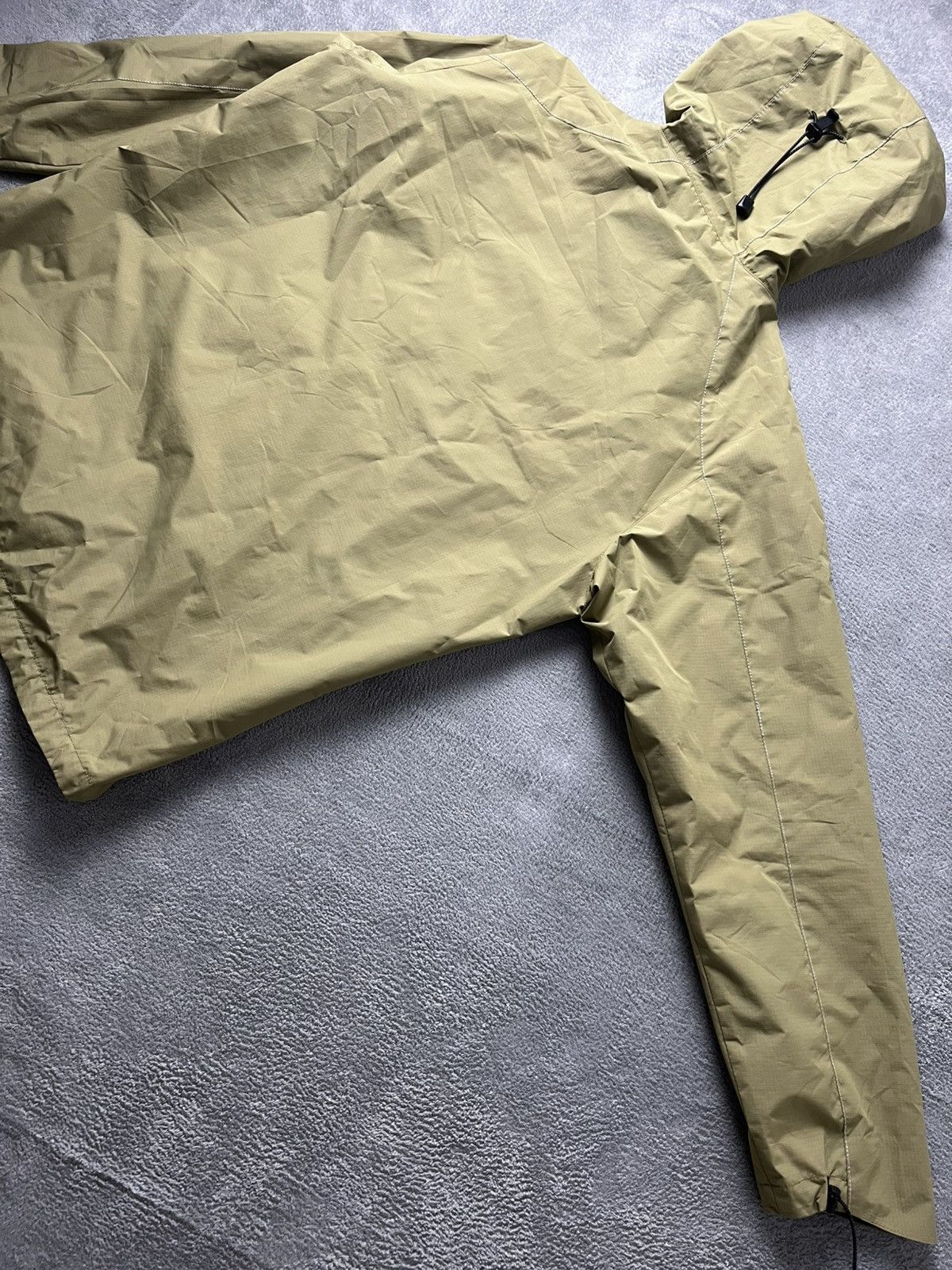 And Wander And Wander - AW/19 Event Dropping Pocket Rain Jacket Size US L / EU 52-54 / 3 - 7 Thumbnail
