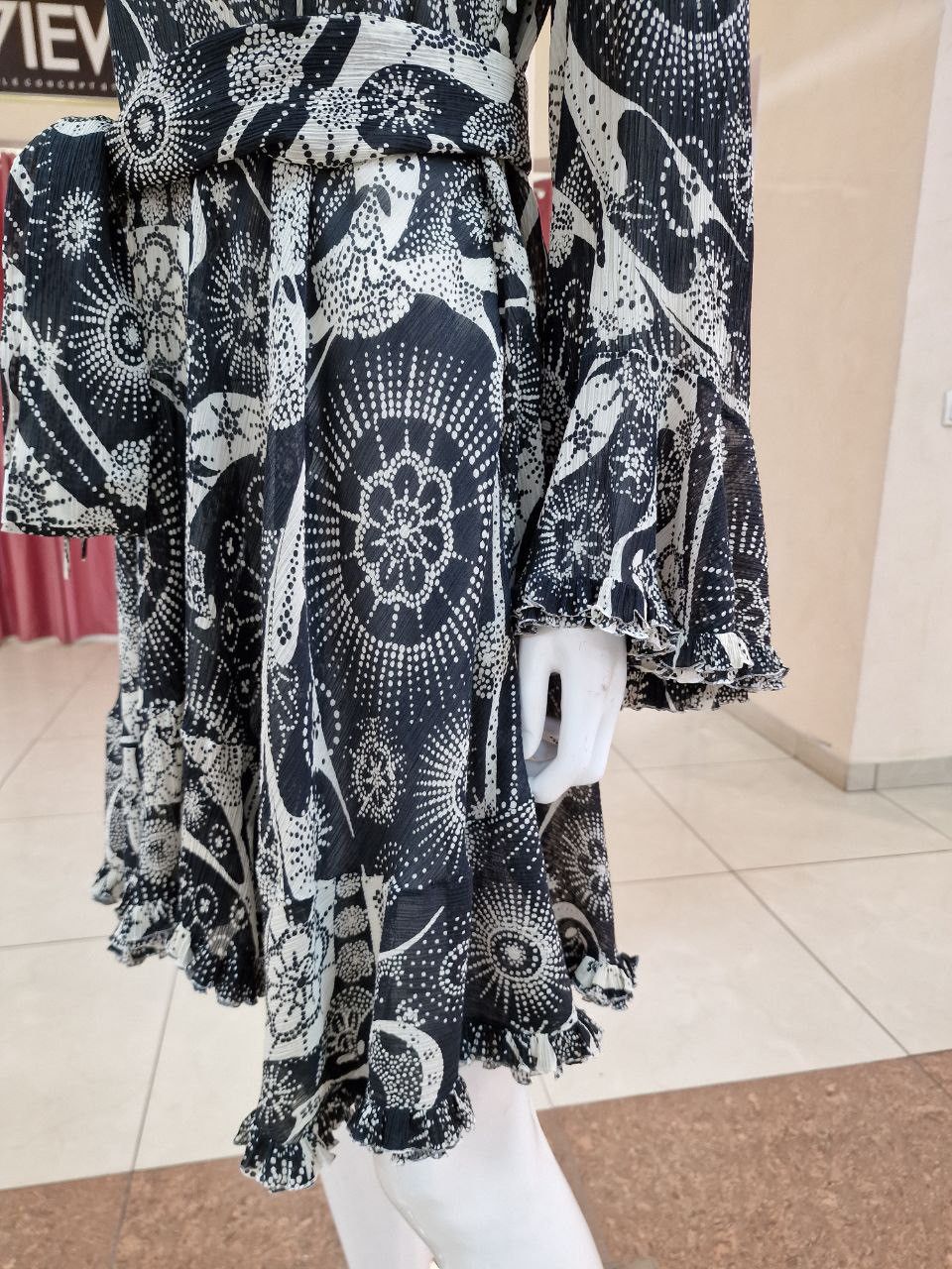 Chloe CHLOE MINI FLORAL 2018 Dress in Cotton & Silk, black & white Size S / US 4 / IT 40 - 8 Thumbnail