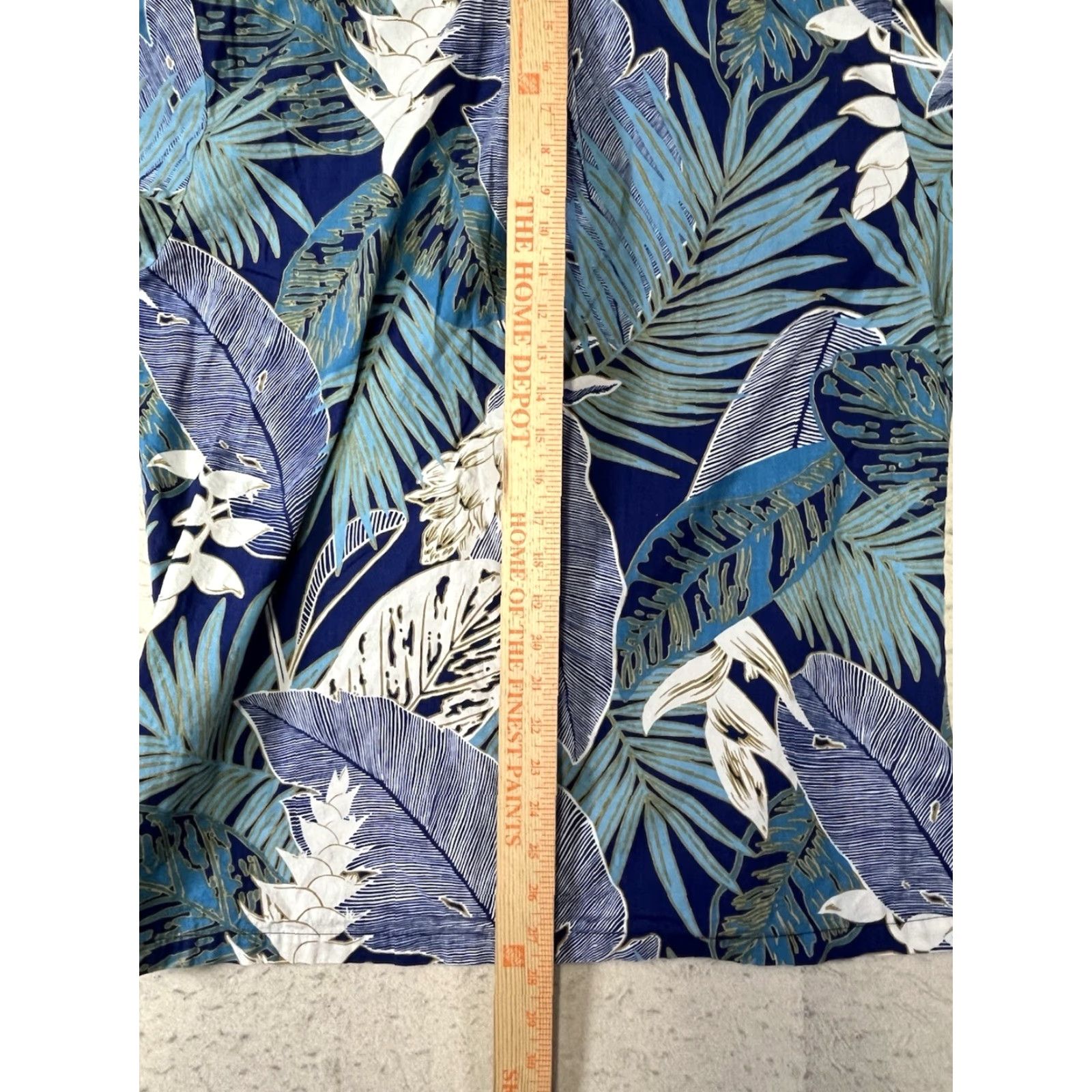 Vintage BISHOP ST Floral Button Shirt Short Sleeve Blue Mens Medium Hawaii Made Size US M / EU 48-50 / 2 - 4 Thumbnail