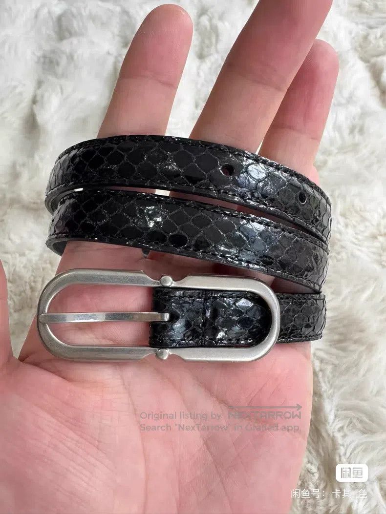 Saint Laurent Paris Saint Laurent Paris size 80 Black and Gold Snake Pattern B Size ONE SIZE - 1 Thumbnail