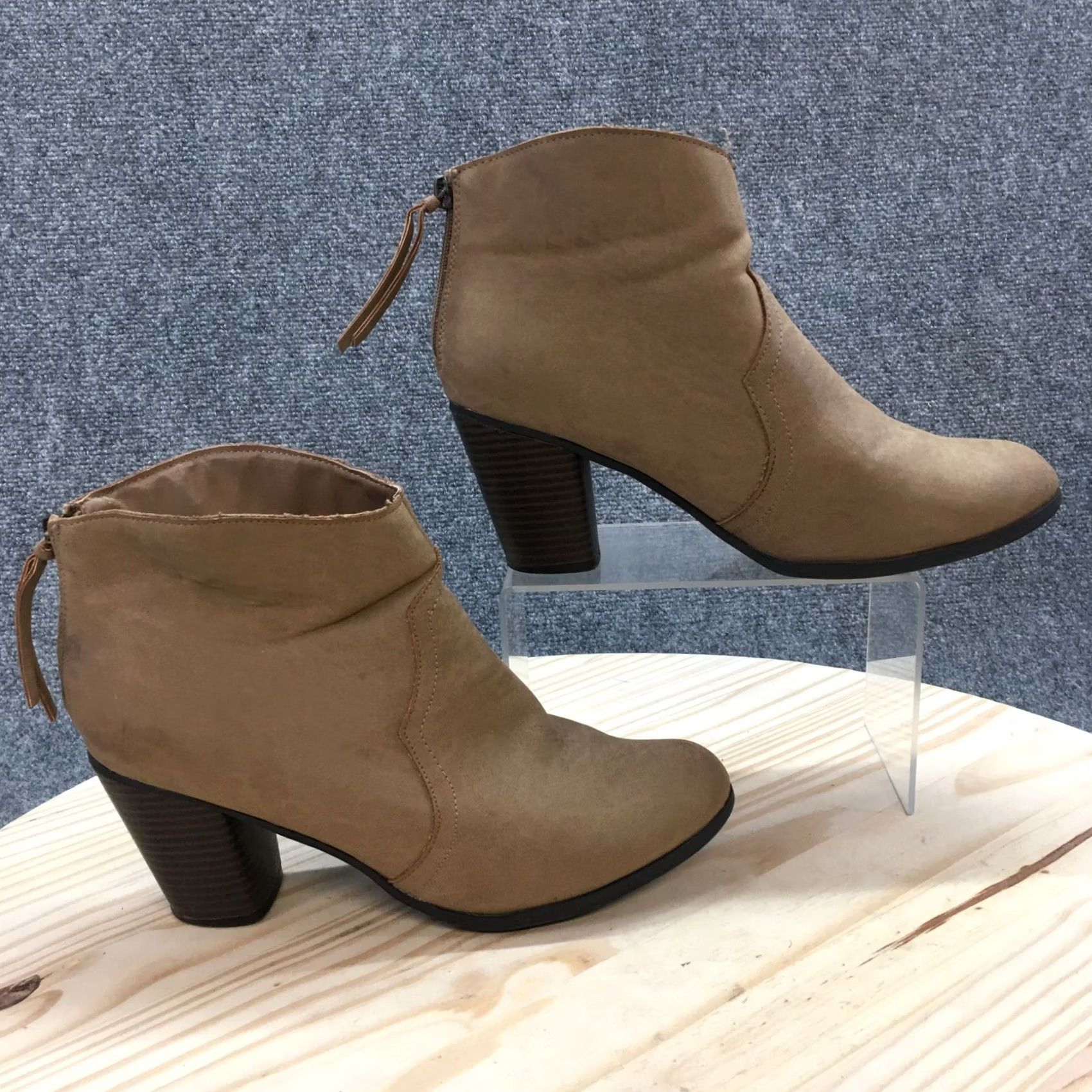 Merona Merona Boots Womens 11 Casual Back Zip Ankle Bootie Brown Faux Leather Heels Black Brown Boots height 3 inches Womens Merona Boots Size US 11 / IT 41 - 2 Thumbnail