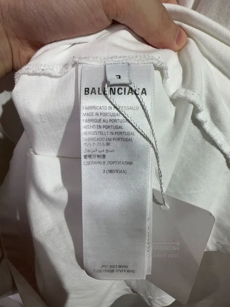 Balenciaga Balenciaga Embroidered Reversed Letter Logo T-Shirt Size US L / EU 52-54 / 3 - 5 Thumbnail