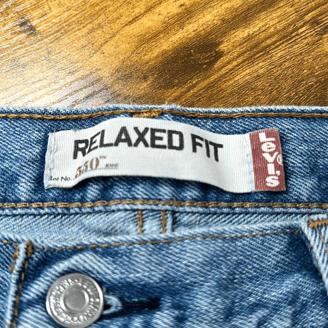 Levi's VINTAGE Levi's Jeans 550 Relaxed Fit Men 36 x 34 Blue Light Wash Inseam 34 Mens Size US 36 / EU 52 - 7 Thumbnail