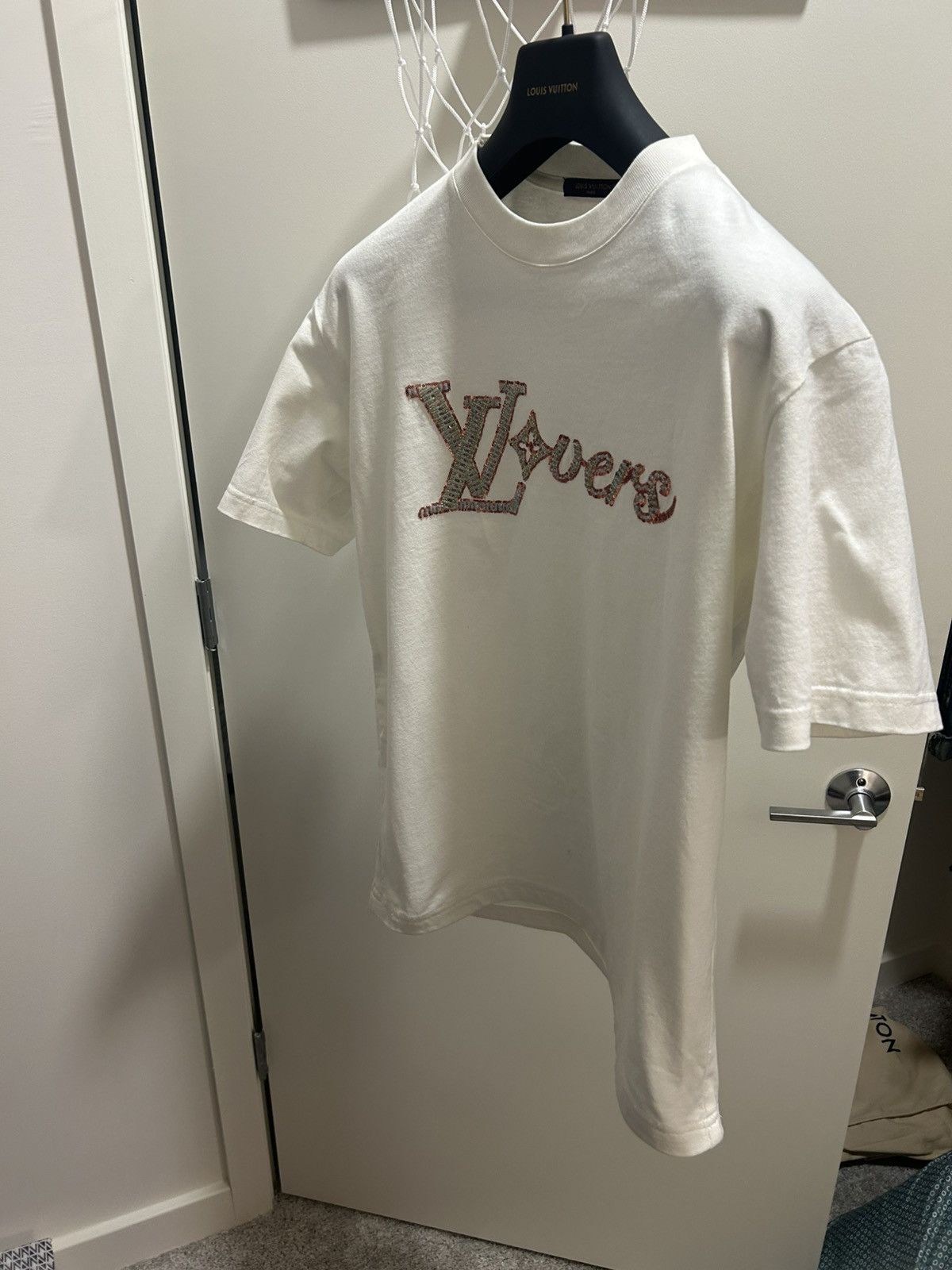 Louis Vuitton Lovers Embroidered Short-Sleeved T-Shirt Size US S / EU 44-46 / 1 - 5 Thumbnail