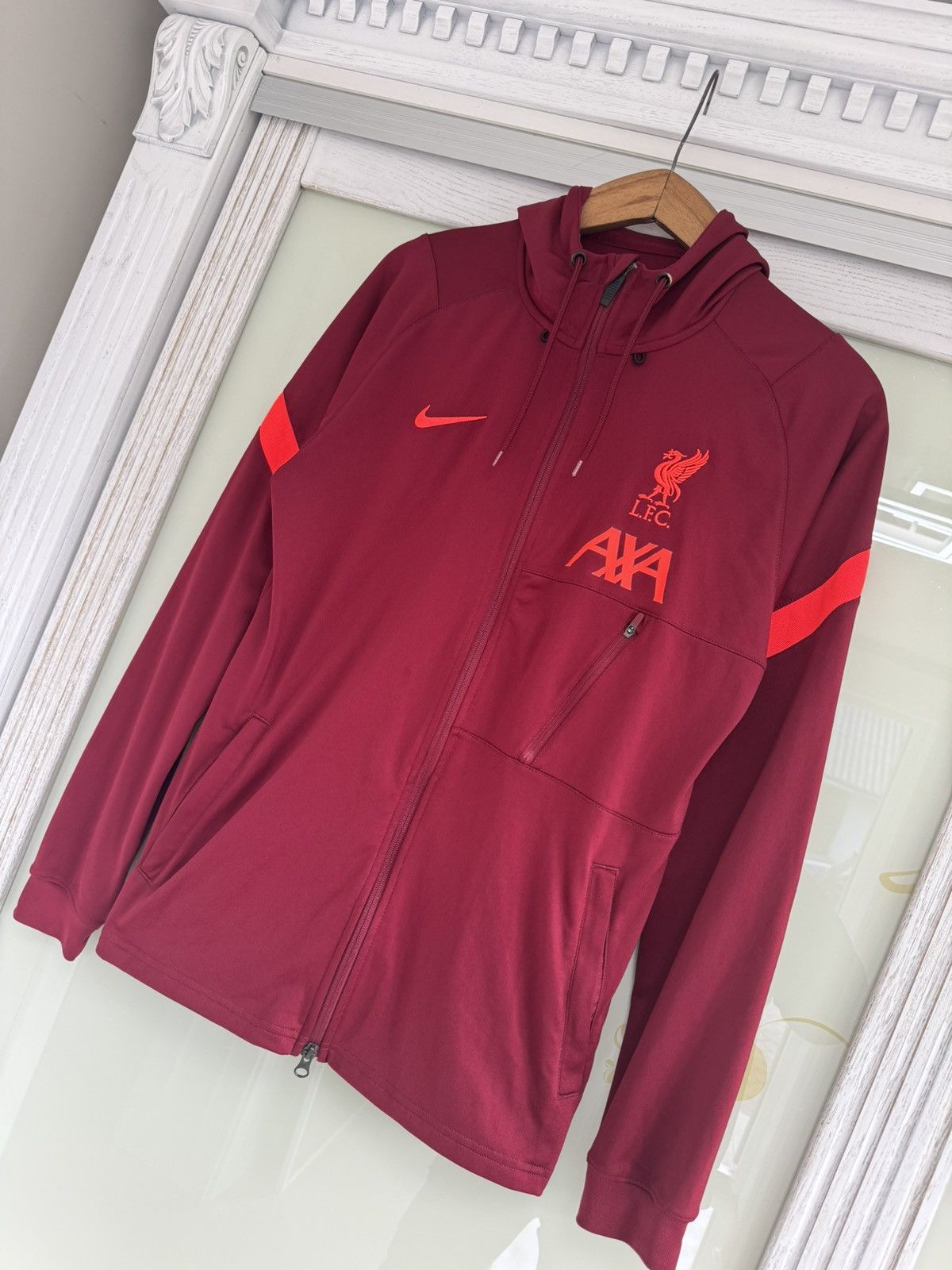 Nike Liverpool 2019-2020 Soccer Hooded Jacket Football Jersey Kit Size US M / EU 48-50 / 2 - 3 Thumbnail