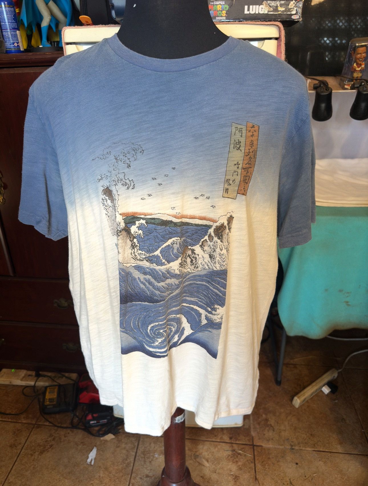 Uniqlo Uniqlo x Museum Of Fine Arts Boston T Shirt Men's XL Size US XL / EU 56 / 4 - 1 Thumbnail