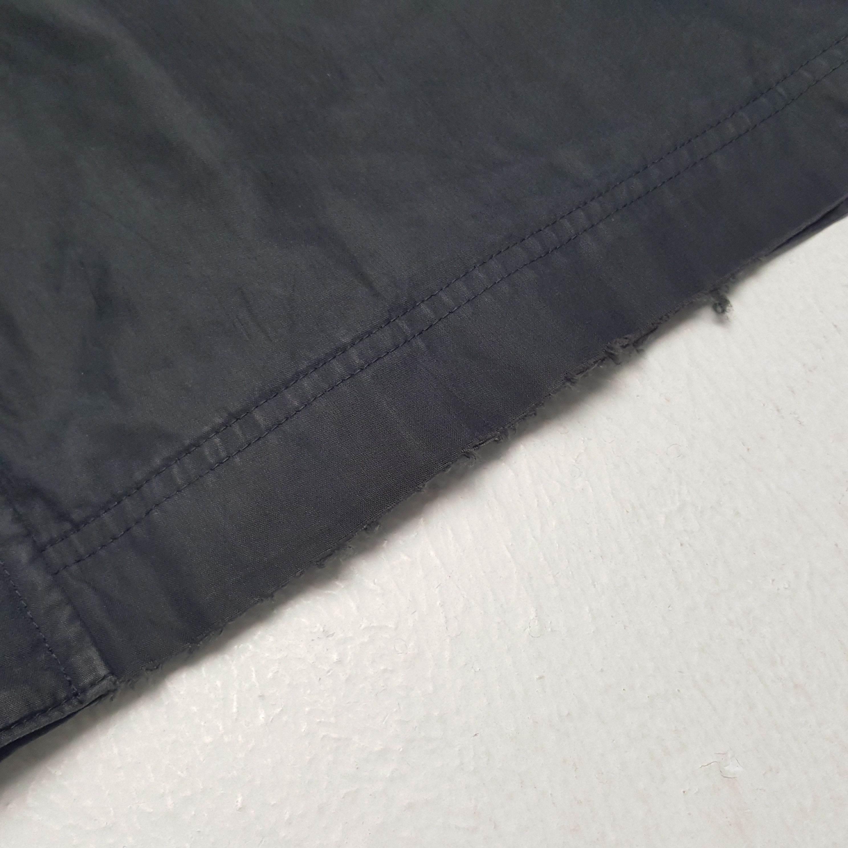Burberry × Vintage Vintage Burberry London Custom Art Spellout Long Jacket Size US L / EU 52-54 / 3 - 6 Thumbnail