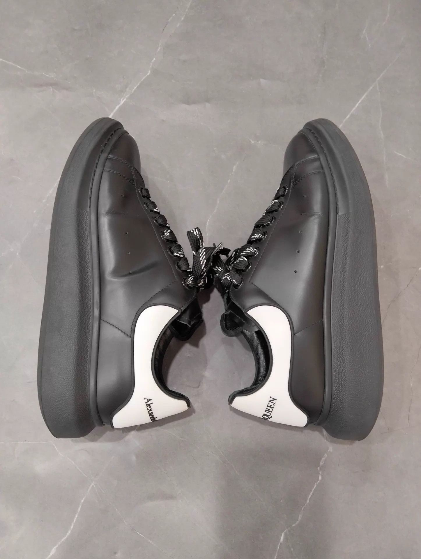 Alexander McQueen Alexander McQueen Black Sneaker 41 Size US 8 / EU 41 - 3 Thumbnail