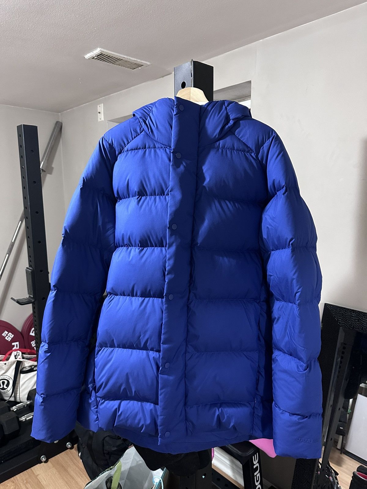 image of Lululemon Men’S Wunder Puff Jacket in Blue, Men's (Size XL)