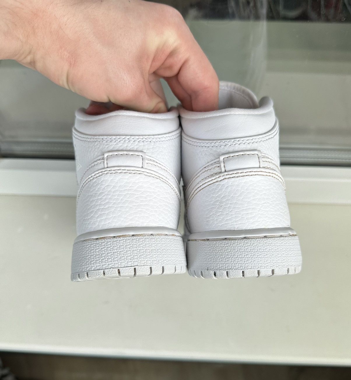 Nike Nike Air Jordan 1 Triple White 6,5Us/4Uk/37-37,5 Eur/23,5 Cm Size US 6 / IT 36 - 6 Thumbnail