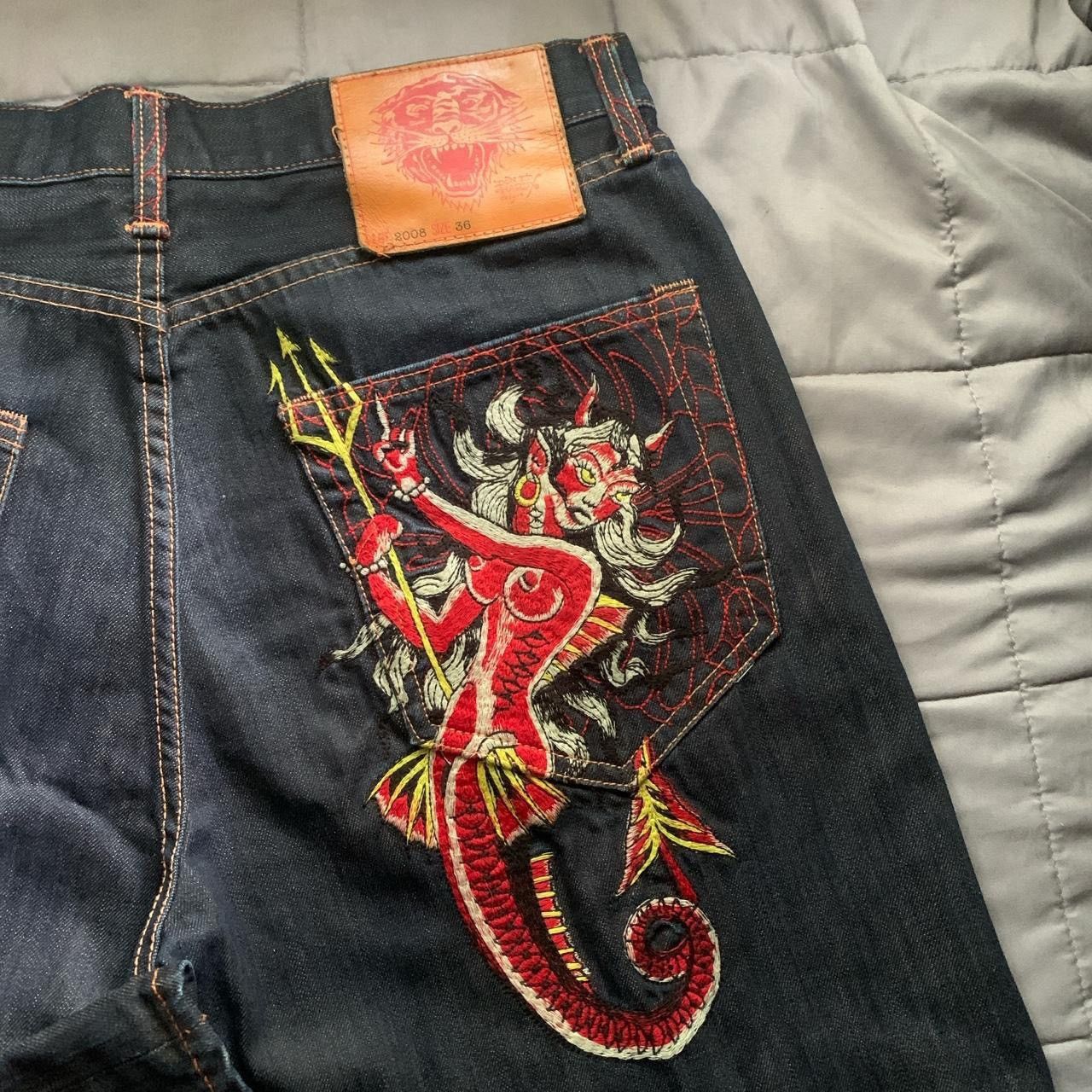Ed Hardy Ed Hardy Jeans/Vintage/Embroidered Waist 36/ Length 34 Size US 34 / EU 50 - 2 Thumbnail