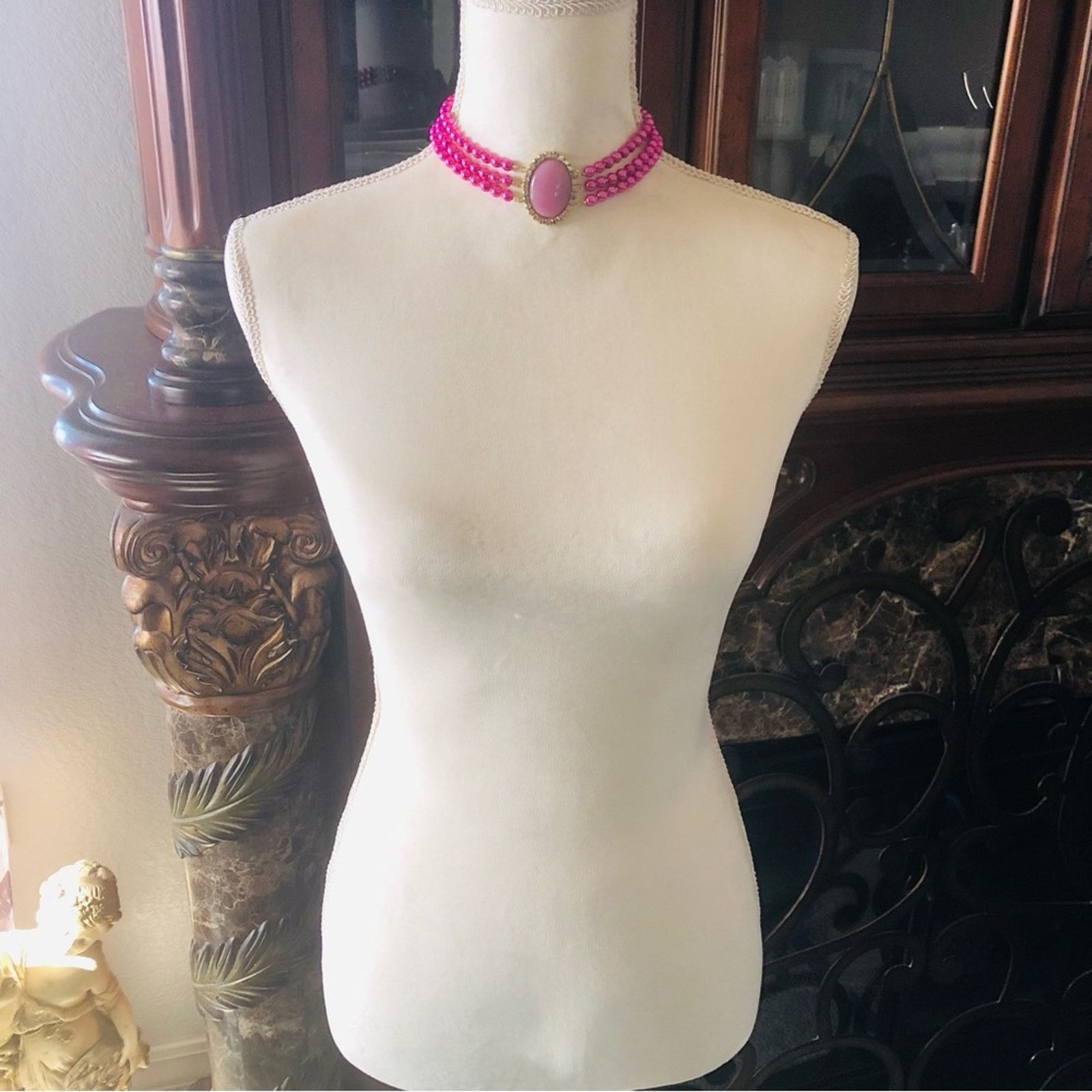 Handmade Handcrafted repurpose triple strand fuchsia Pearl necklace Size ONE SIZE - 6 Thumbnail