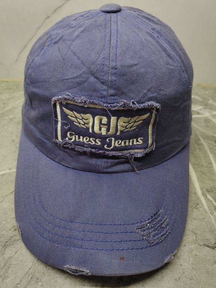 Guess Vintage Guess Distressed Style Cap Hat Size ONE SIZE - 2 Thumbnail