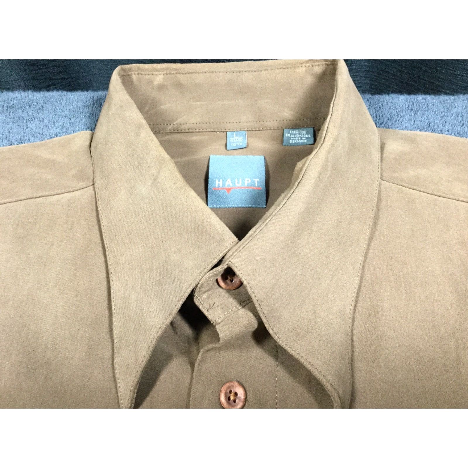 Vintage Haupt Large 41/42 Button Down Brown 16.5 16.5 Button-Front Polyester Men Regular Long Sleeve Point Collar brown Button-Up | 23” armpit to armpit Size US L / EU 52-54 / 3 - 4 Thumbnail
