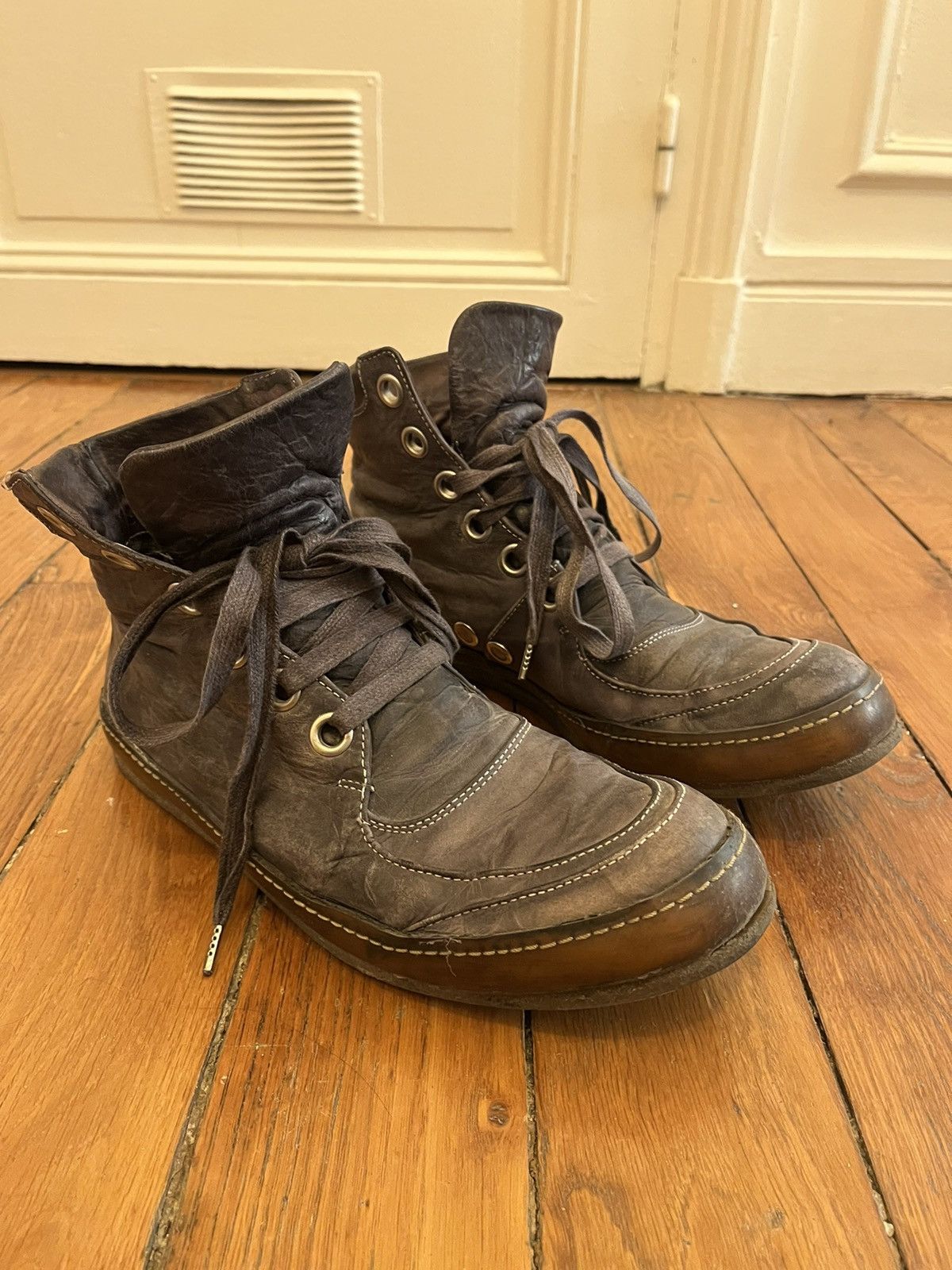 image of A1923 Size 40 Black Sneakers, Men's