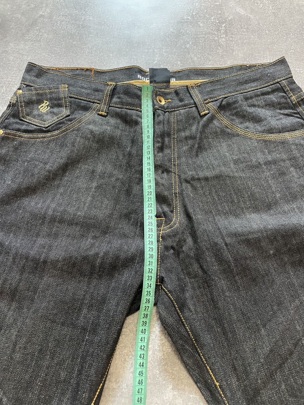 Rocawear × Vintage Vintage Rocawear Embroidered Logo Baggy Denim Shorts Size US 38 / EU 54 - 20 Thumbnail