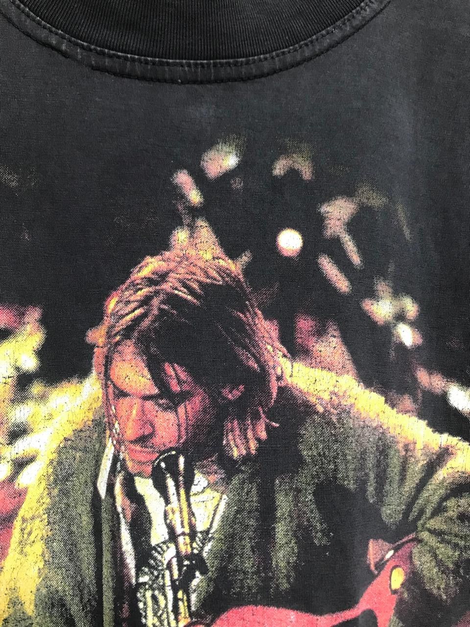 Band Tees Nirvana Kurt Cobain Moving Blue Band T Shirt Size US M / EU 48-50 / 2 - 7 Thumbnail