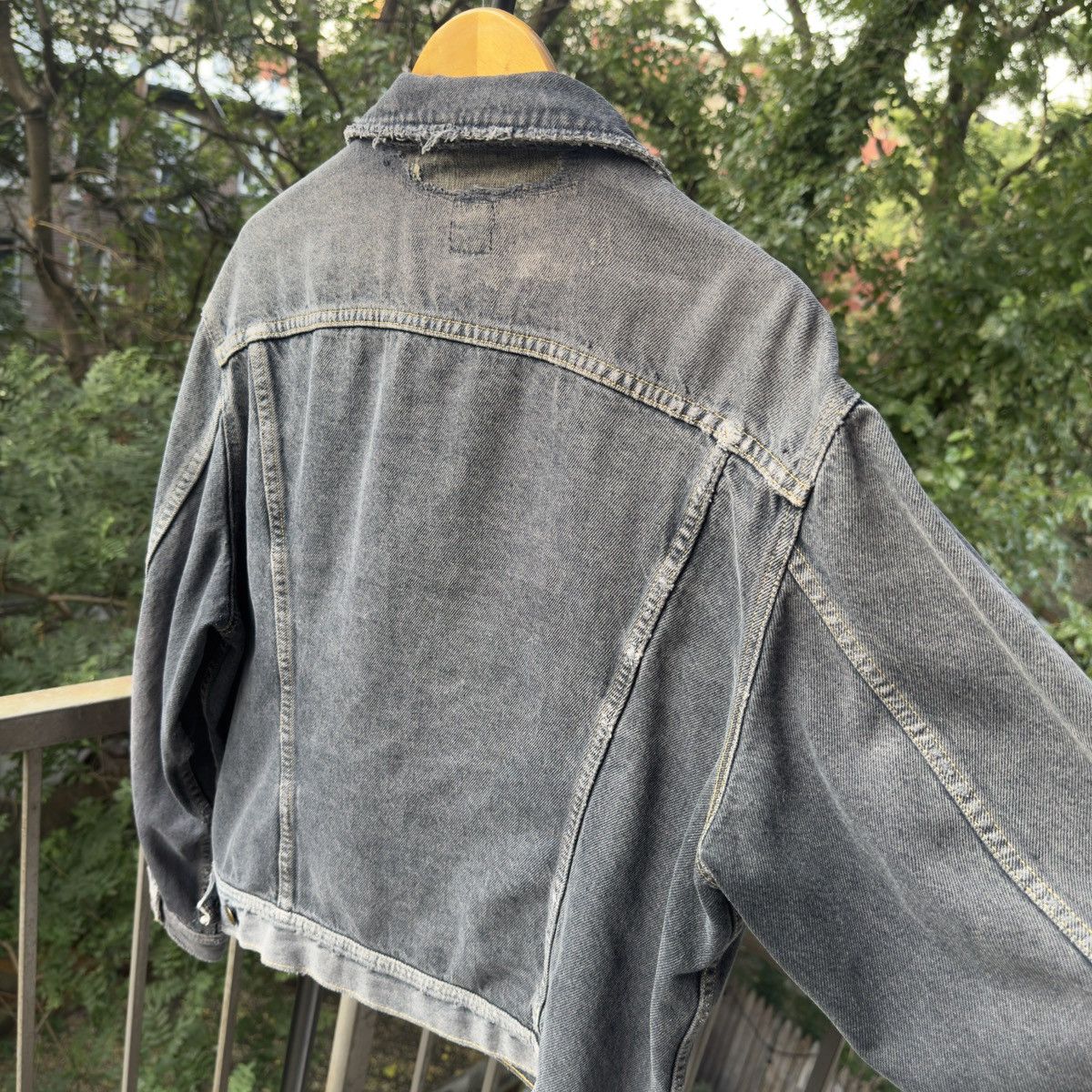 Vintage Thrashed Faded Distressed Black Lee Denim Jacket ERD Grunge Size US L / EU 52-54 / 3 - 6 Thumbnail