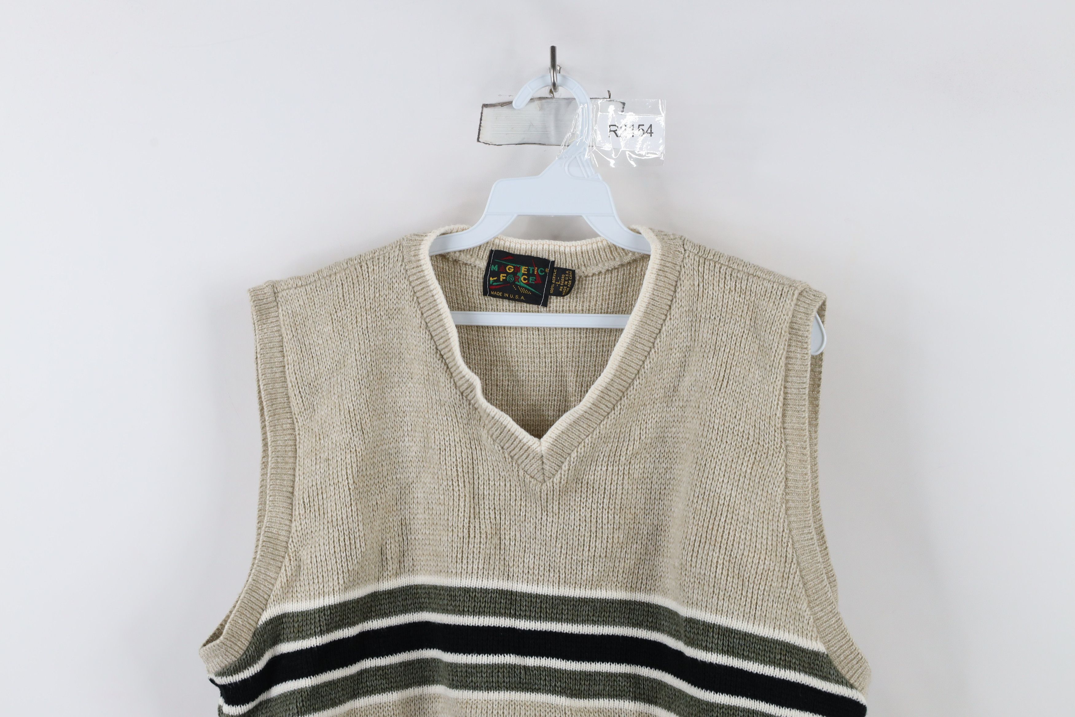 Vintage Vintage 90s Streetwear Ribbed Knit V-Neck Sweater Vest USA Size US L / EU 52-54 / 3 - 2 Thumbnail