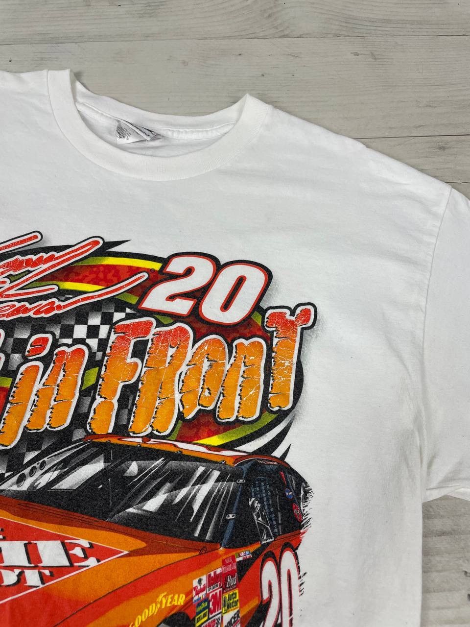 NASCAR Vintage Tony Steward 2002 Nascar Out In Front T-Shirt Size US XL / EU 56 / 4 - 5 Thumbnail