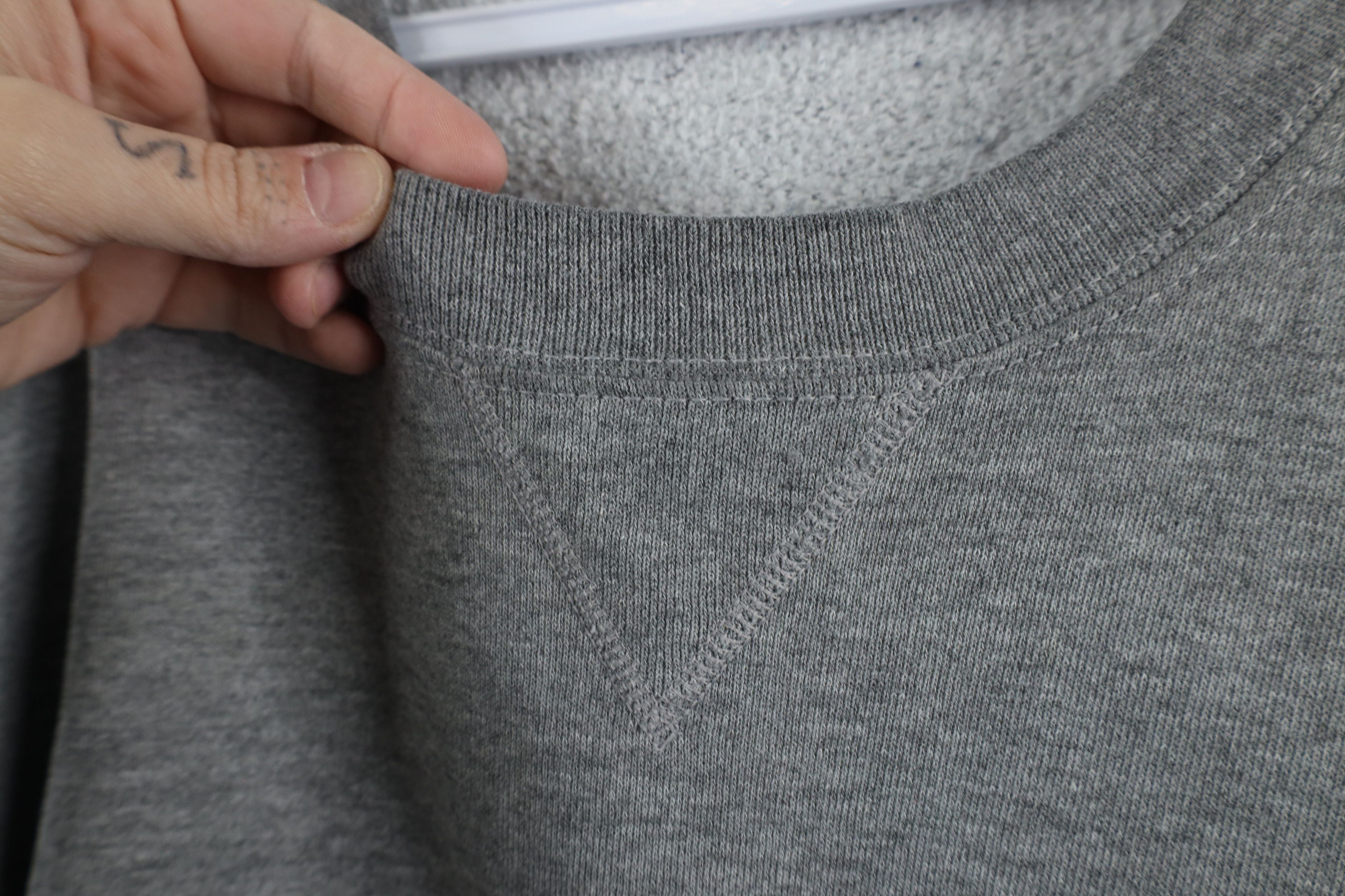 Russell Athletic × Vintage Vintage 90s Russell Athletic Crewneck Sweatshirt Gray Size US XL / EU 56 / 4 - 8 Thumbnail