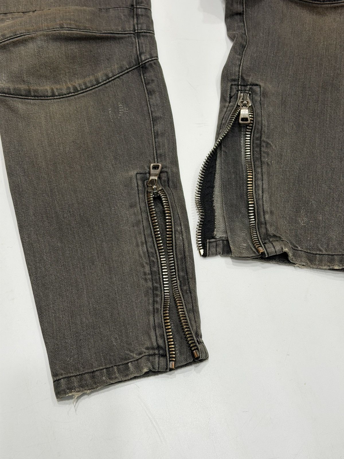 Balmain BALMAIN Decarnin SS 2010 Oil Stained Runway Biker Zip Jeans Size US 28 / EU 44 - 13 Thumbnail