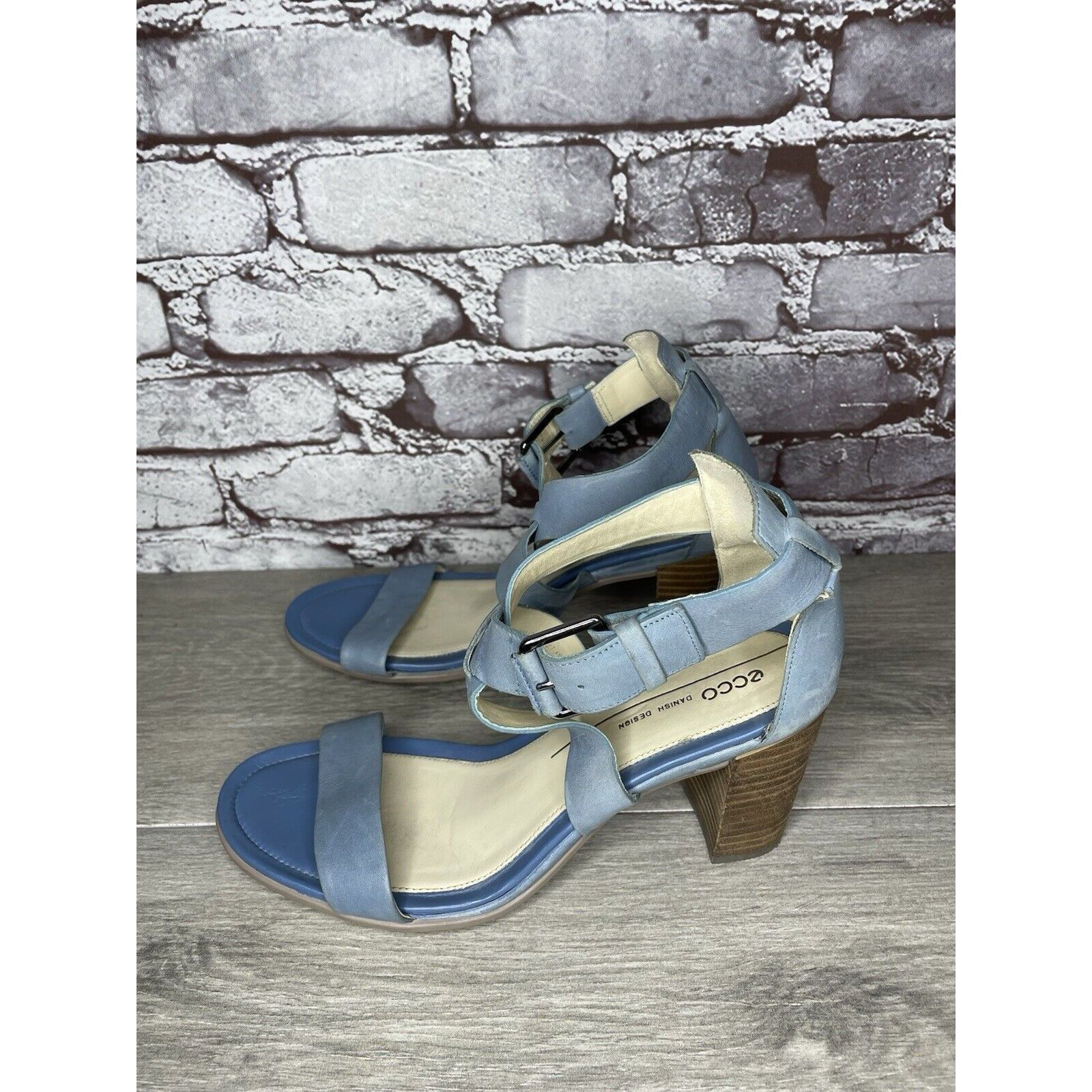Ecco ECCO DANISH DESIGN Blue Leather Ankle Strappy Stacked Heel S Size US 9.5 / IT 39.5 - 9 Thumbnail