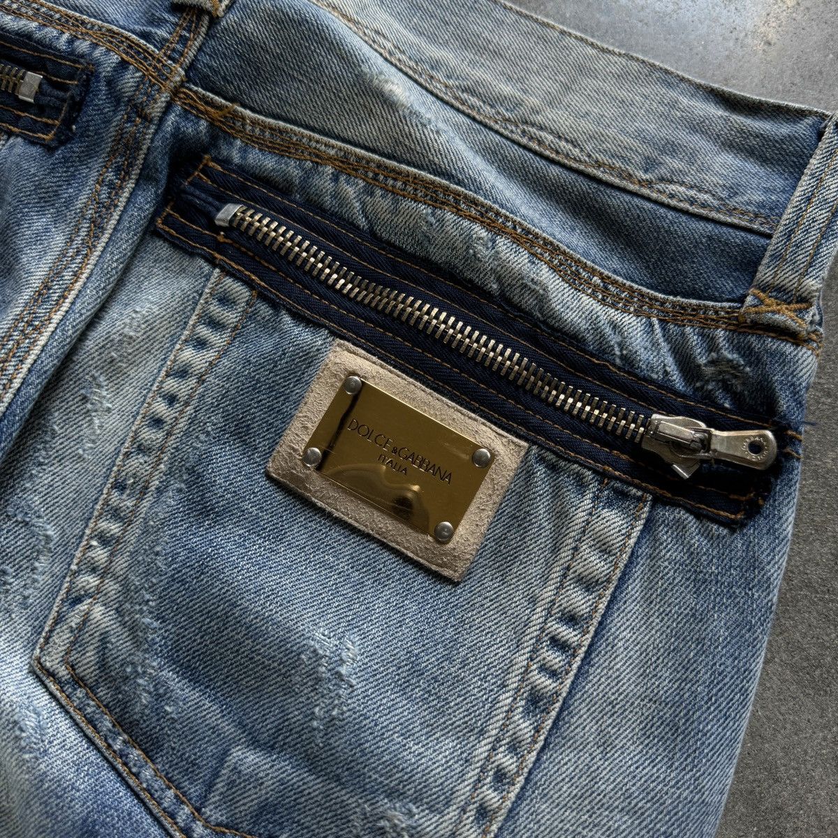 Dolce & Gabbana Dolce & Gabbana Vintage Distressed Crash Denim Size US 34 / EU 50 - 11 Thumbnail