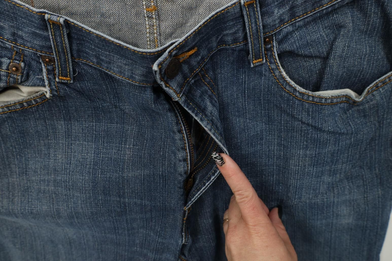 Levi's Vintage Y2K Levis 559 Relaxed Straight Wide Leg Jeans Blue Size US 33 - 8 Thumbnail