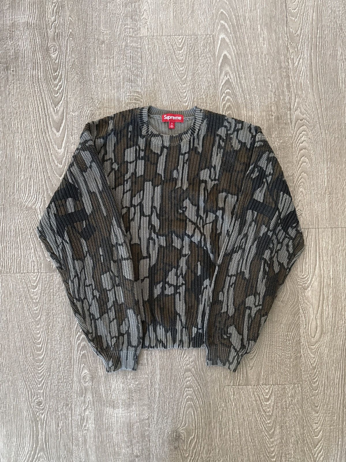 Supreme Supreme Old English Printed Sweater Size US M / EU 48-50 / 2 - 3 Thumbnail