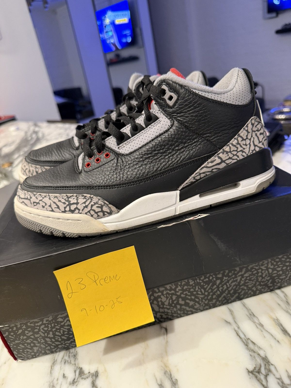 Jordan Brand Air Jordan Retro 3 Black Cement 2018 Size US 8 / EU 41 - 2 Thumbnail