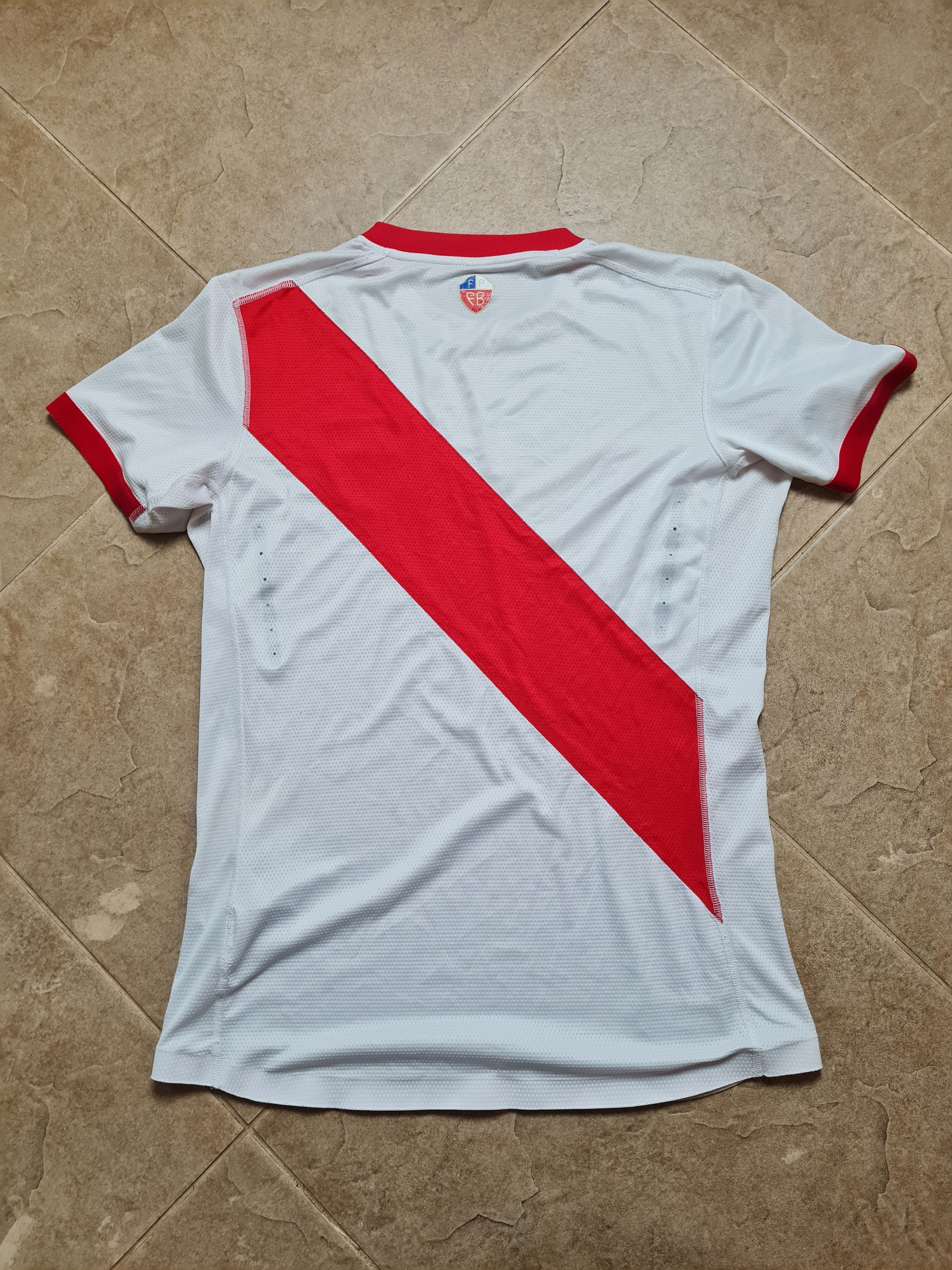 Umbro Football Shirt Peru Home Soccer Jersey 2015-2016 Umbro Size US M / EU 48-50 / 2 - 18 Thumbnail