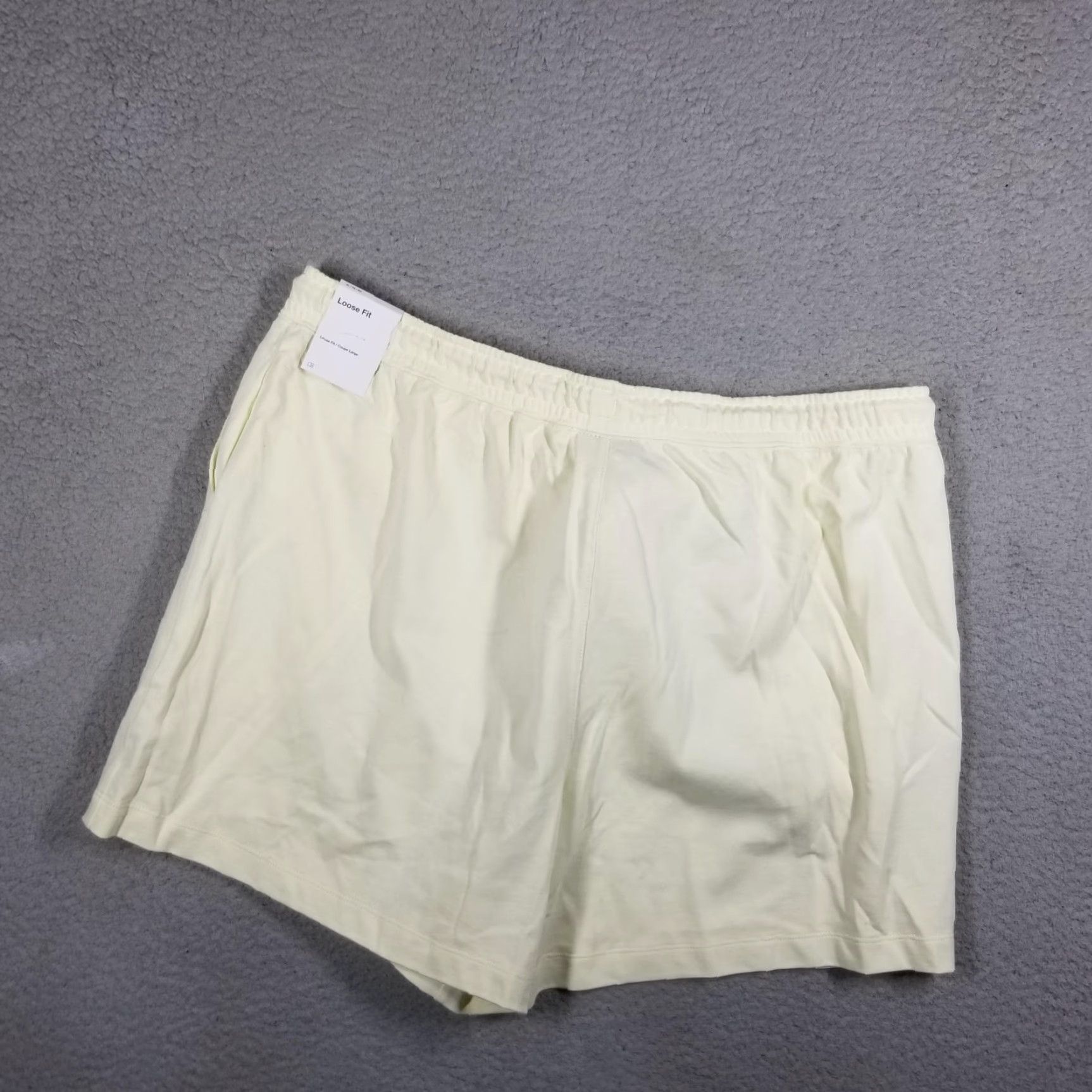 Nike Nike Shorts Women XL Loose Fit High Waist Ivory DQ3350-113 Activewear, Casual Mens? No—Women’s XL - Ivory - Nike Shorts - Loose Fit - 5 Inseam Size 40" / US 18 - 2 Thumbnail