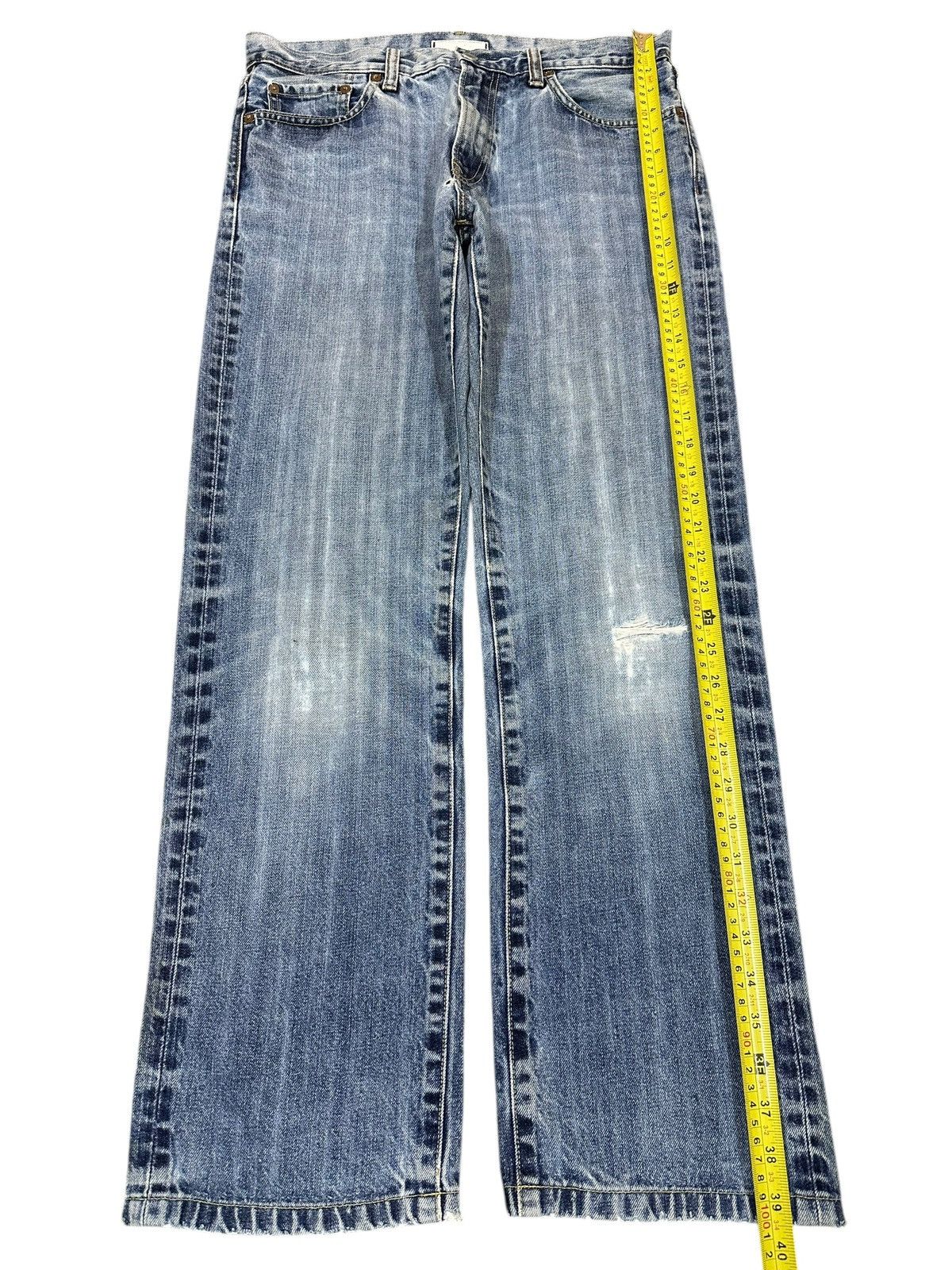 Uniqlo Vintage Japanese Uniqlo Blue Faded Wash Distress Loose Jeans Size US 32 / EU 48 - 11 Thumbnail