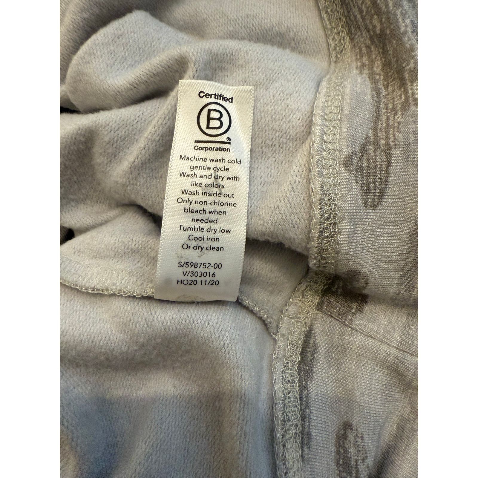 Athleta GUC Athleta Women's Gray Camouflage Sweatshirt Size Large Size L / US 10 / IT 46 - 7 Thumbnail